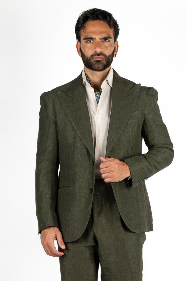 Abito uomo Monopetto Verde Militare in lino e seta sfoderata Rever classico 11 cm tasche a toppe e pantalone vita alta con fibbie laterali