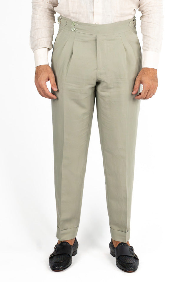 Abito uomo Monopetto verde salvia in lino e cotone sfoderata Rever classico 11 cm tasche a toppe e pantalone vita alta con fibbie laterali