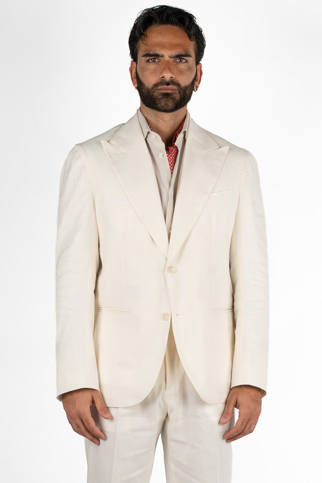 Abito uomo Monopetto panna in lino, cotone ed elastan  sfoderata Rever classico 11 cm tasche a toppe e pantalone vita alta con fibbie laterali
