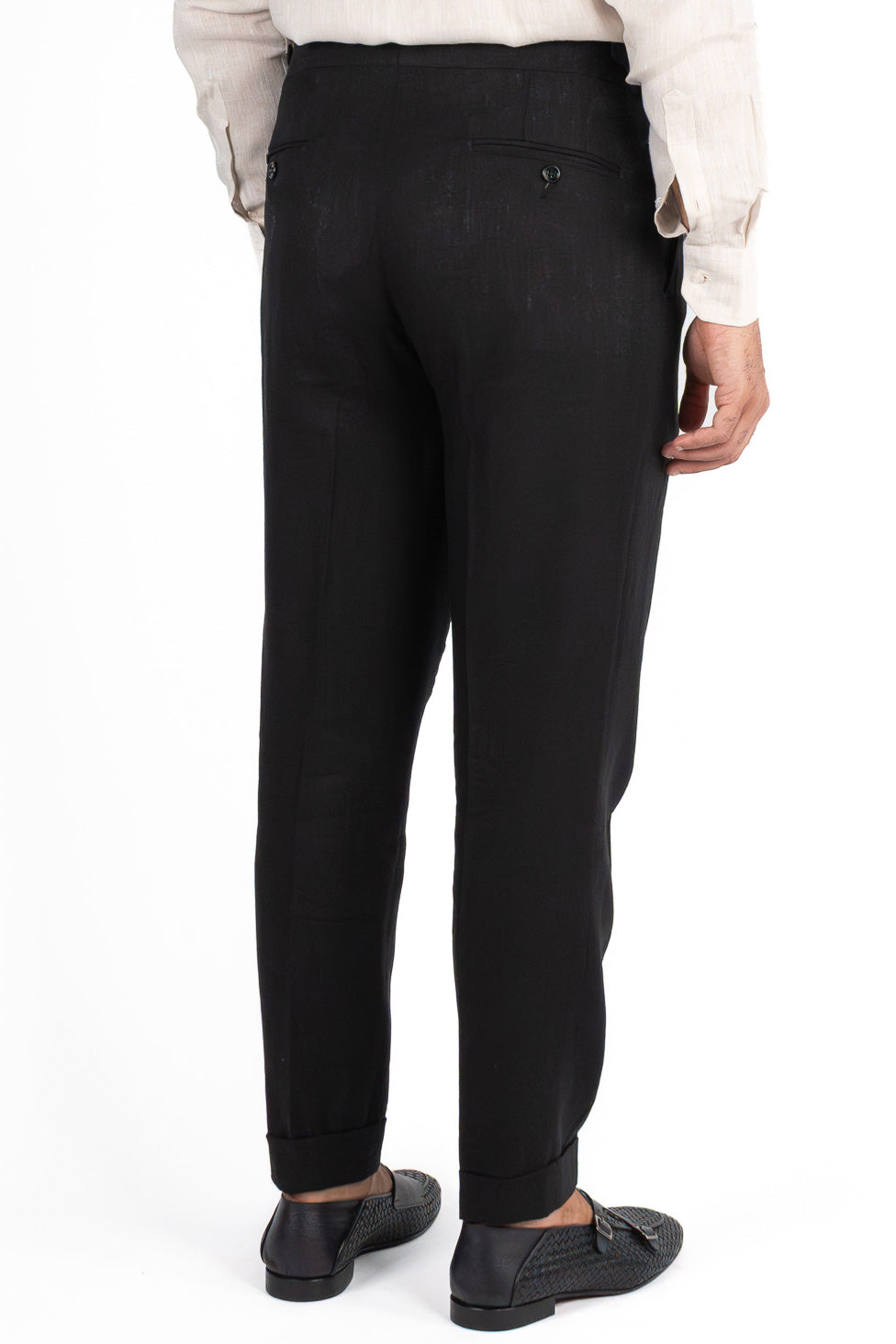 Abito uomo Monopetto nero in lino sfoderata Rever classico 11 cm tasche a toppe e pantalone vita alta con fibbie laterali
