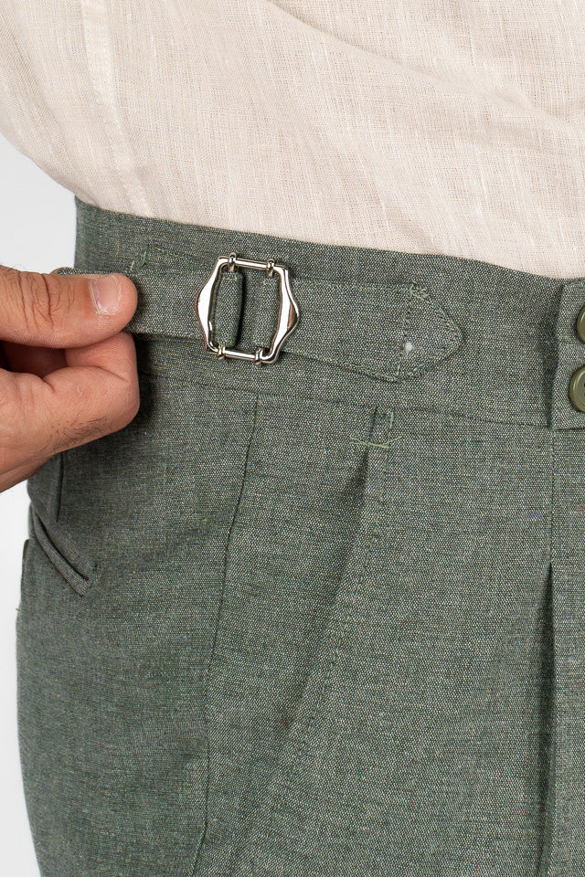 Abito uomo Monopetto verde in lino cotone Rever classico 11 cm tasche a toppe e pantalone vita alta con fibbie laterali