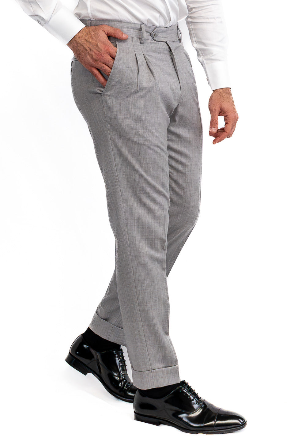 Pantalone uomo grigio chiaro con passanti e risvolto 5cm tasca america, in fresco lana super 110's Tessuti in esclusiva Sartoria Carillo