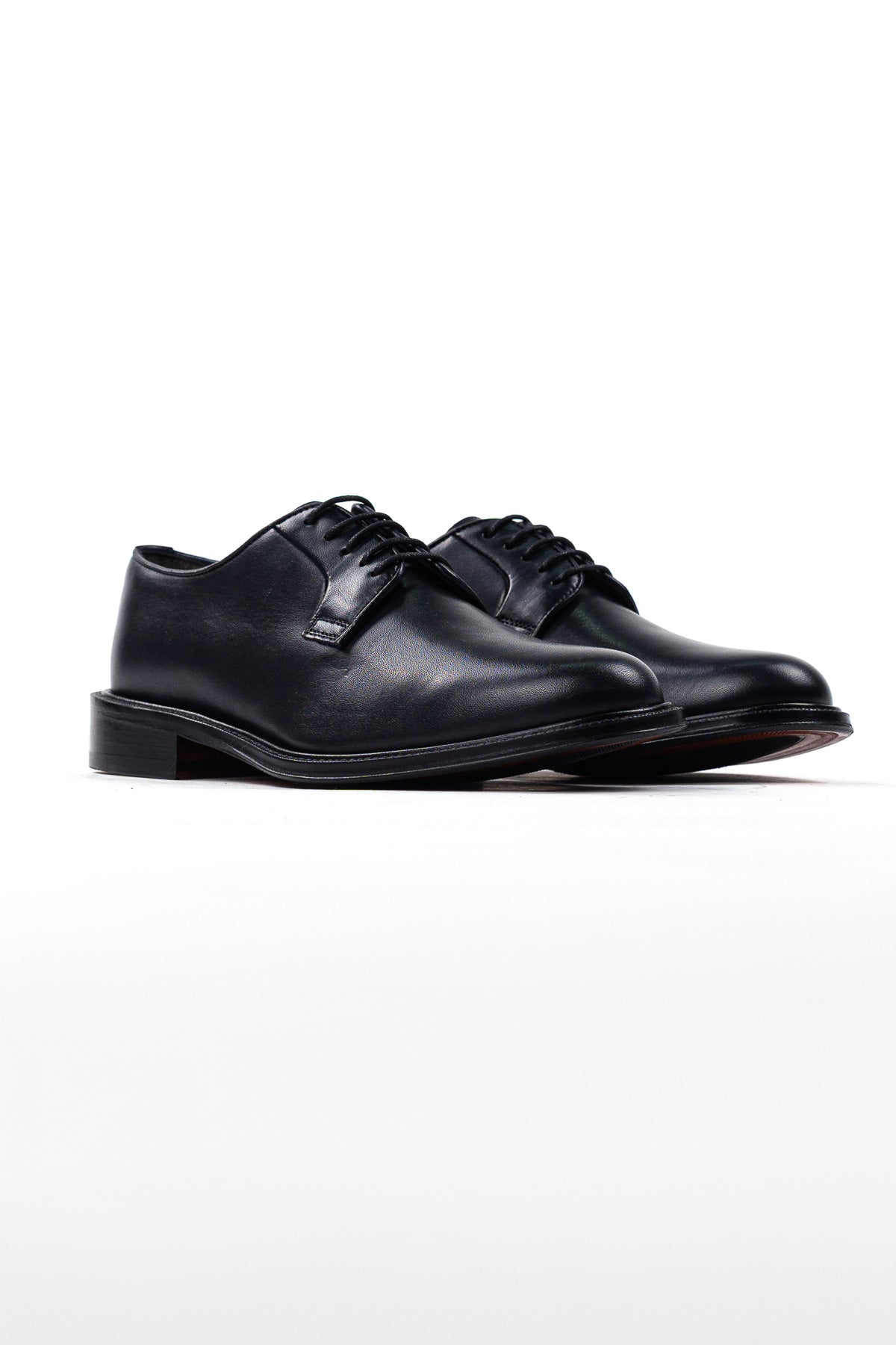 Scarpe stringate da uomo blu modello derby in vera pelle di vitello con chiusura lacci e suola in cuoio alta