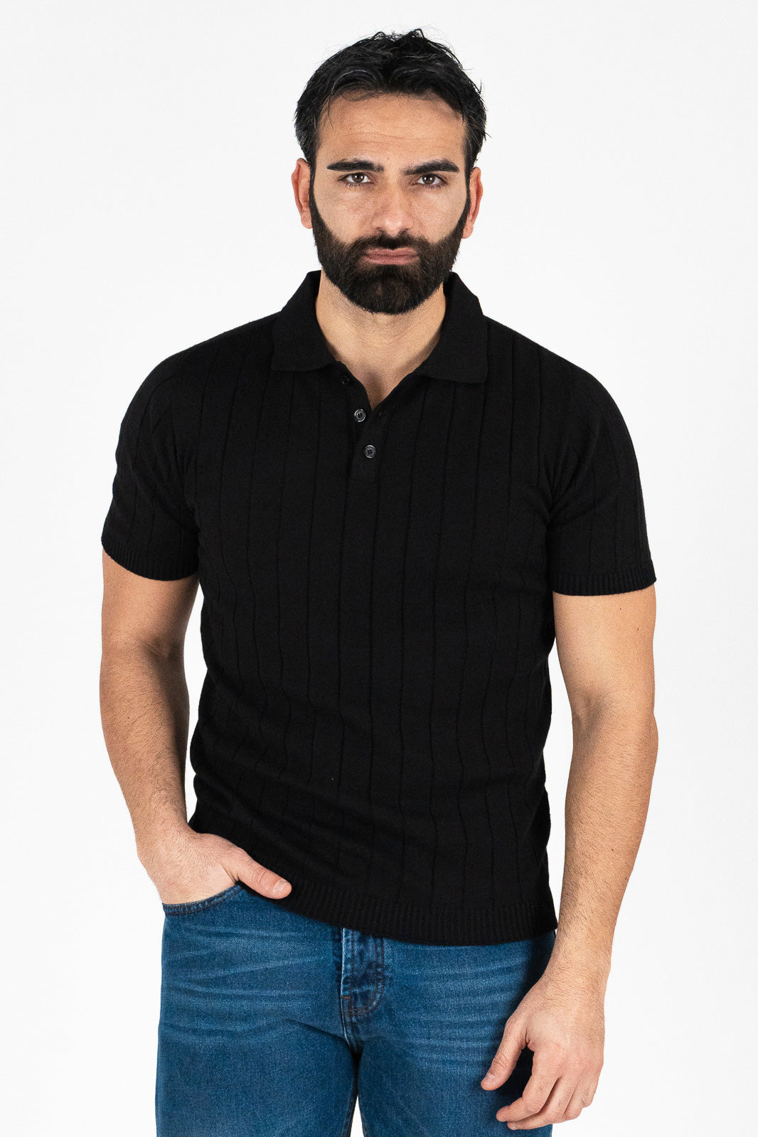 Polo mezze maniche nera a coste 100% cotone finezza 12 con elastici sulle maniche e sul fondo di filo tinta unita da uomo made in italy