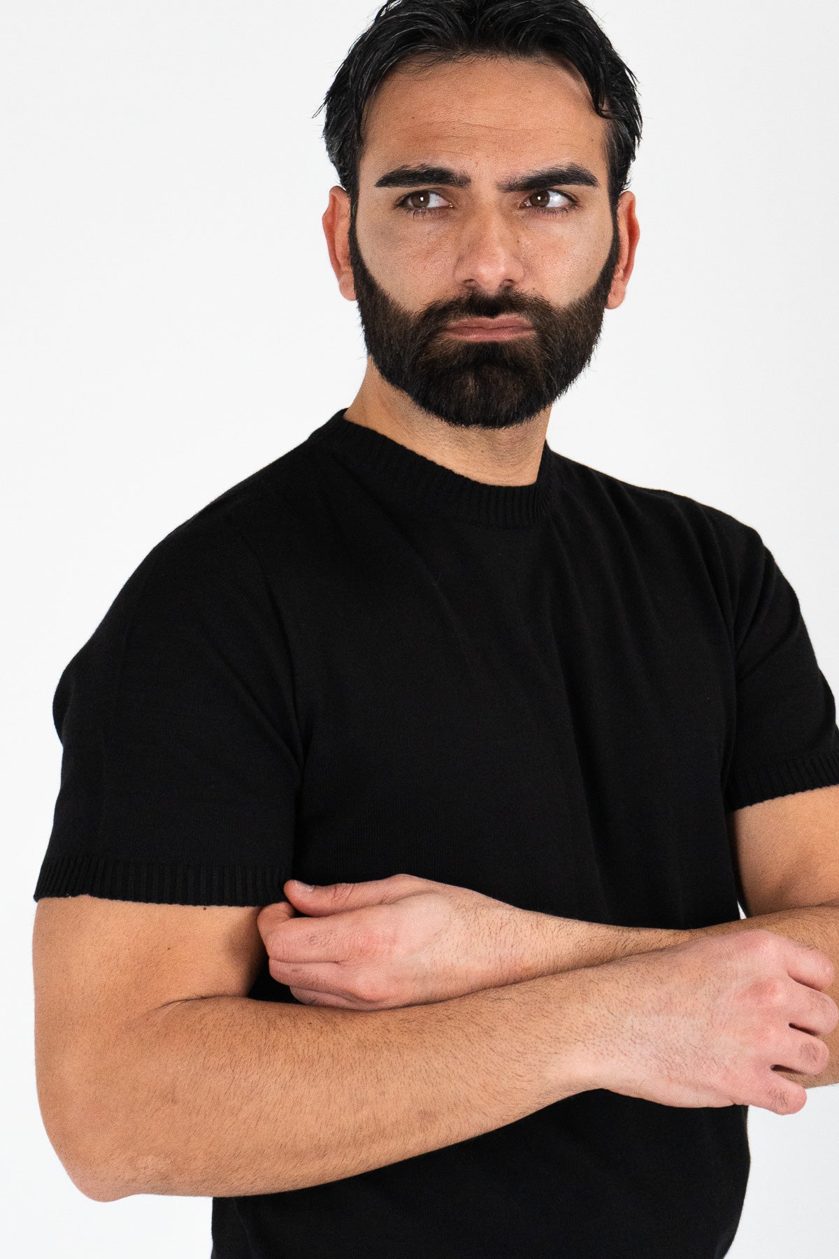 Girocollo mezza manica Nero da uomo in cotone 100% finezza 12 con elastici sulle maniche e sul fondo di filo tinta unita da uomo made in italy