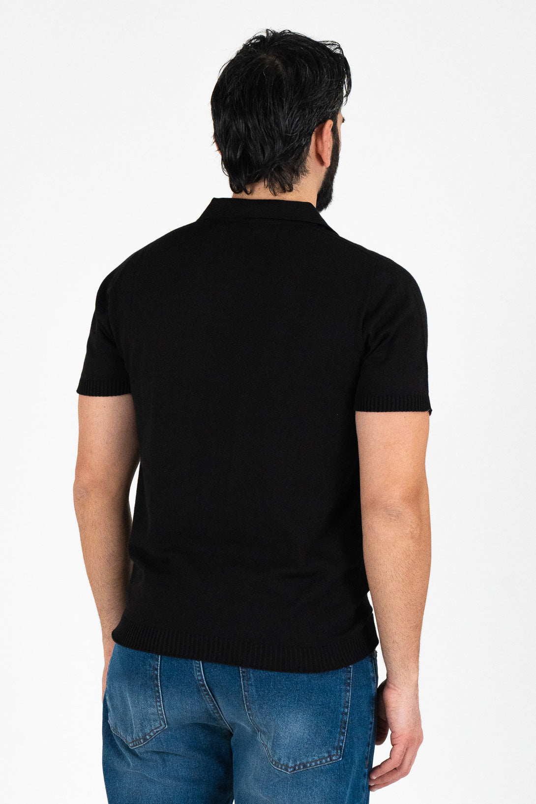 Polo mezze maniche Nero 100% cotone finezza 12 con elastici sulle maniche e sul fondo di filo tinta unita da uomo made in italy