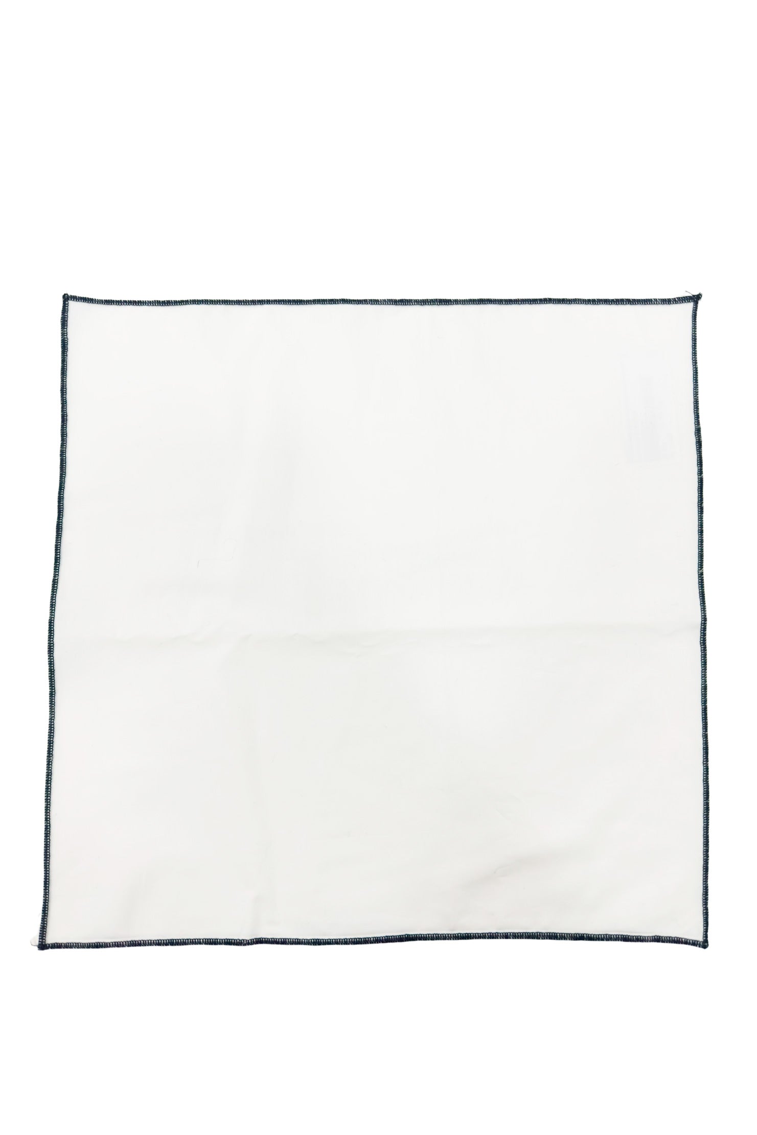 Pochette uomo bianca tinta unita con bordino blu in cotone 100%