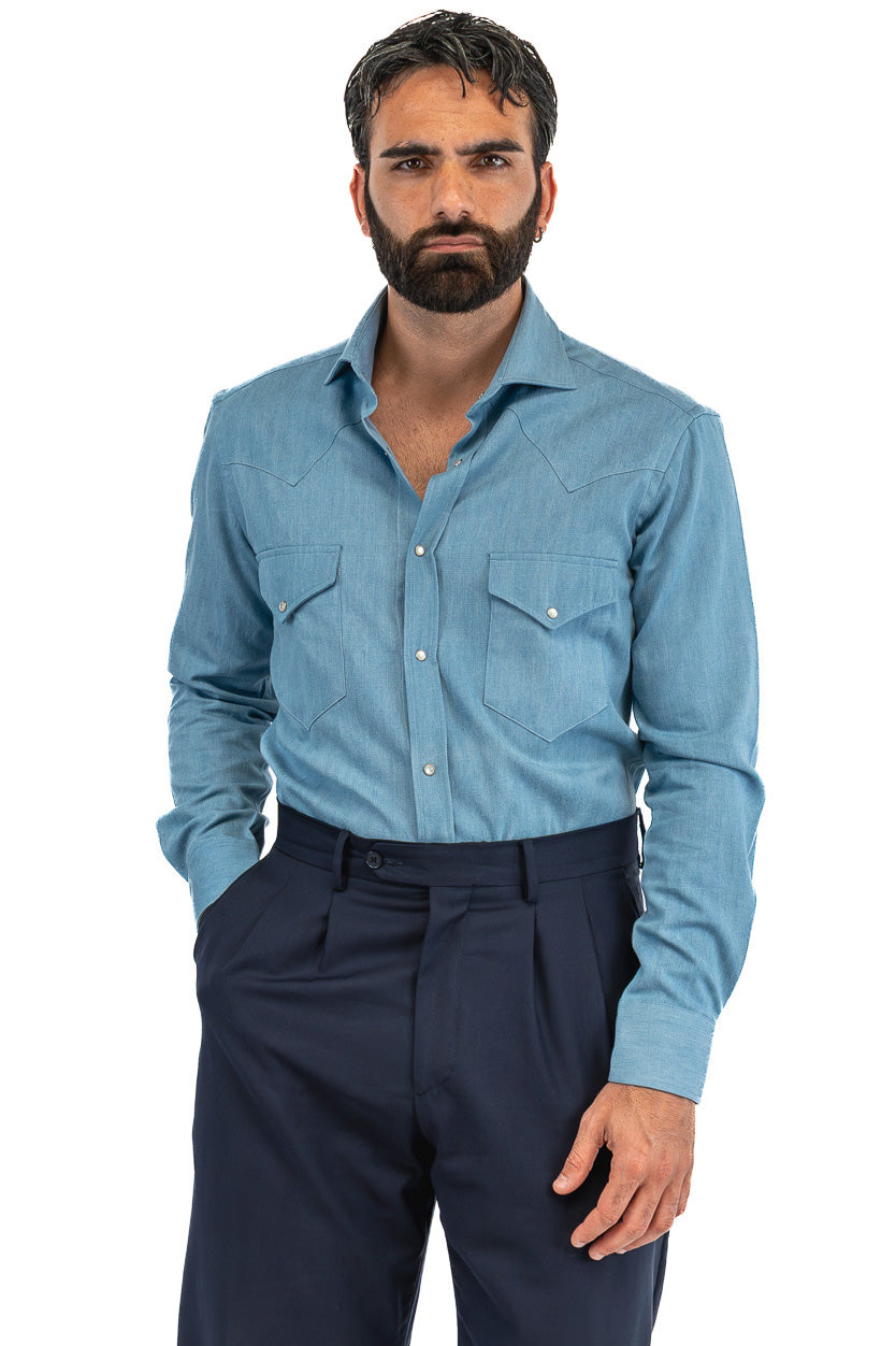 Camicia Uomo denim modello texana in cotone made in italy collo semi francese morbido chiusura bottoni a pressione effetto madreperla con tasche sul davanti
