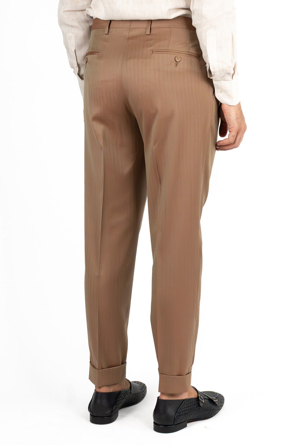 Pantalone fango solaro classico vita alta uomo fresco lana super 110's Sartoria Carillo Tessuti con doppia pinces e risvolto 5cm