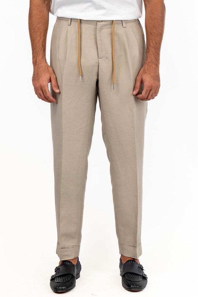 Pantalaccio uomo beige misto lino e cotone made in italy tasca america con doppia pence e laccio in vita risvolto 5cm