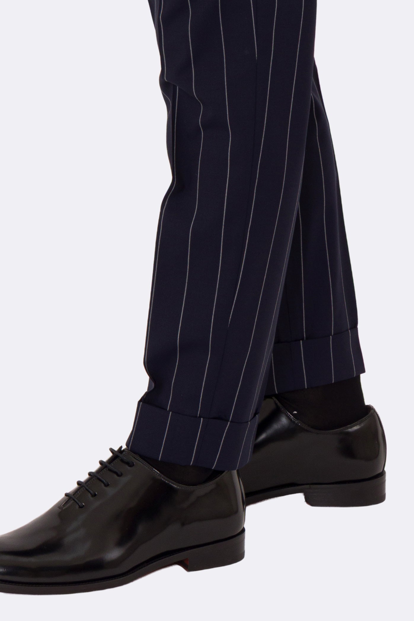 Abito uomo Monopetto blu gessato bianco fresco lana super 110's Tessuti in esclusiva Sartoria Carillo completamente sfoderato con Rever a lancia e tasche a filetto
