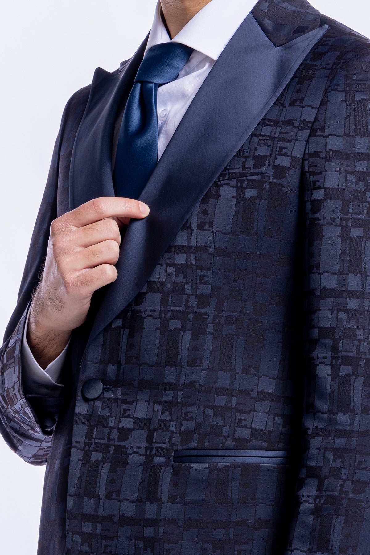 Giacca uomo smoking monopetto sartoriale fantasia nero blu rever a lancia larga