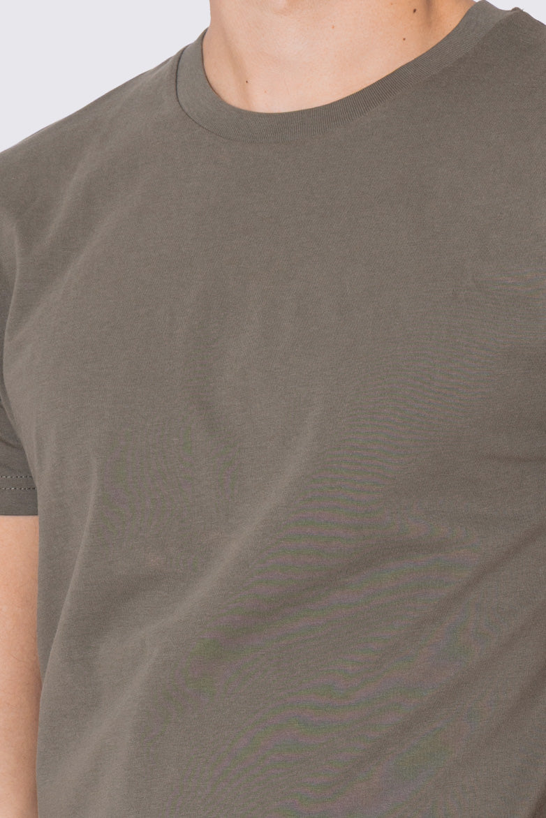 T-shirt da uomo in cotone organico tinta unita verde militare regular fit elasticizzata girocollo