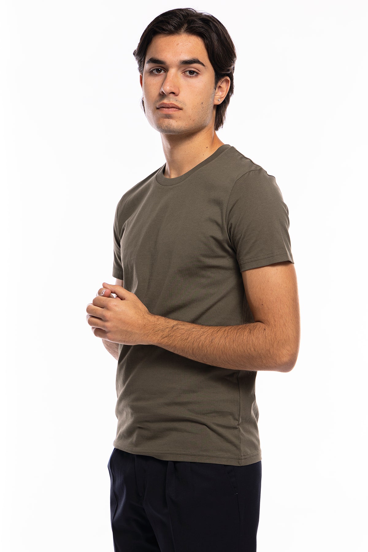 T-shirt da uomo in cotone organico tinta unita verde oliva regular fit elasticizzata girocollo