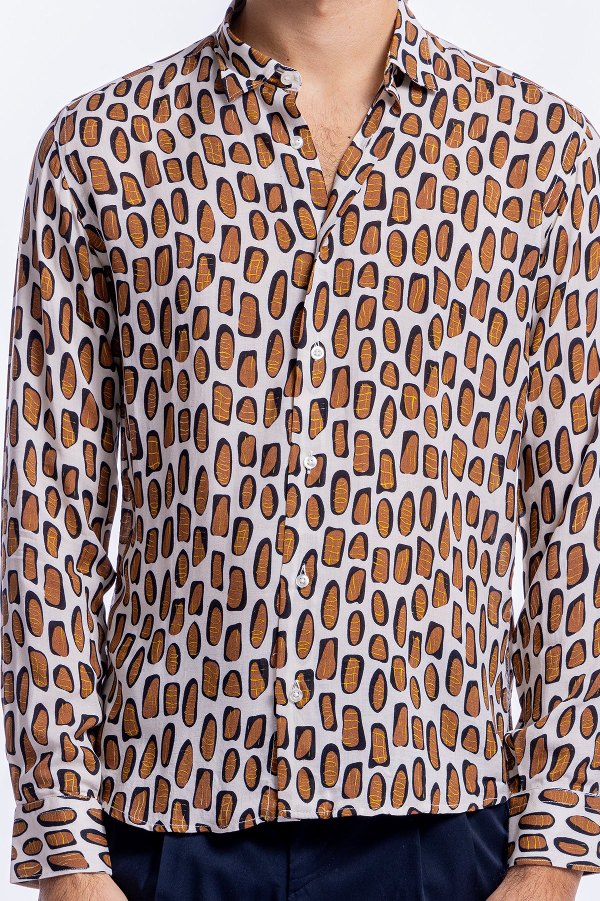 Camicia Uomo In Viscosa fantasia Macchie Marroni vestibilita comoda Collo Italiano