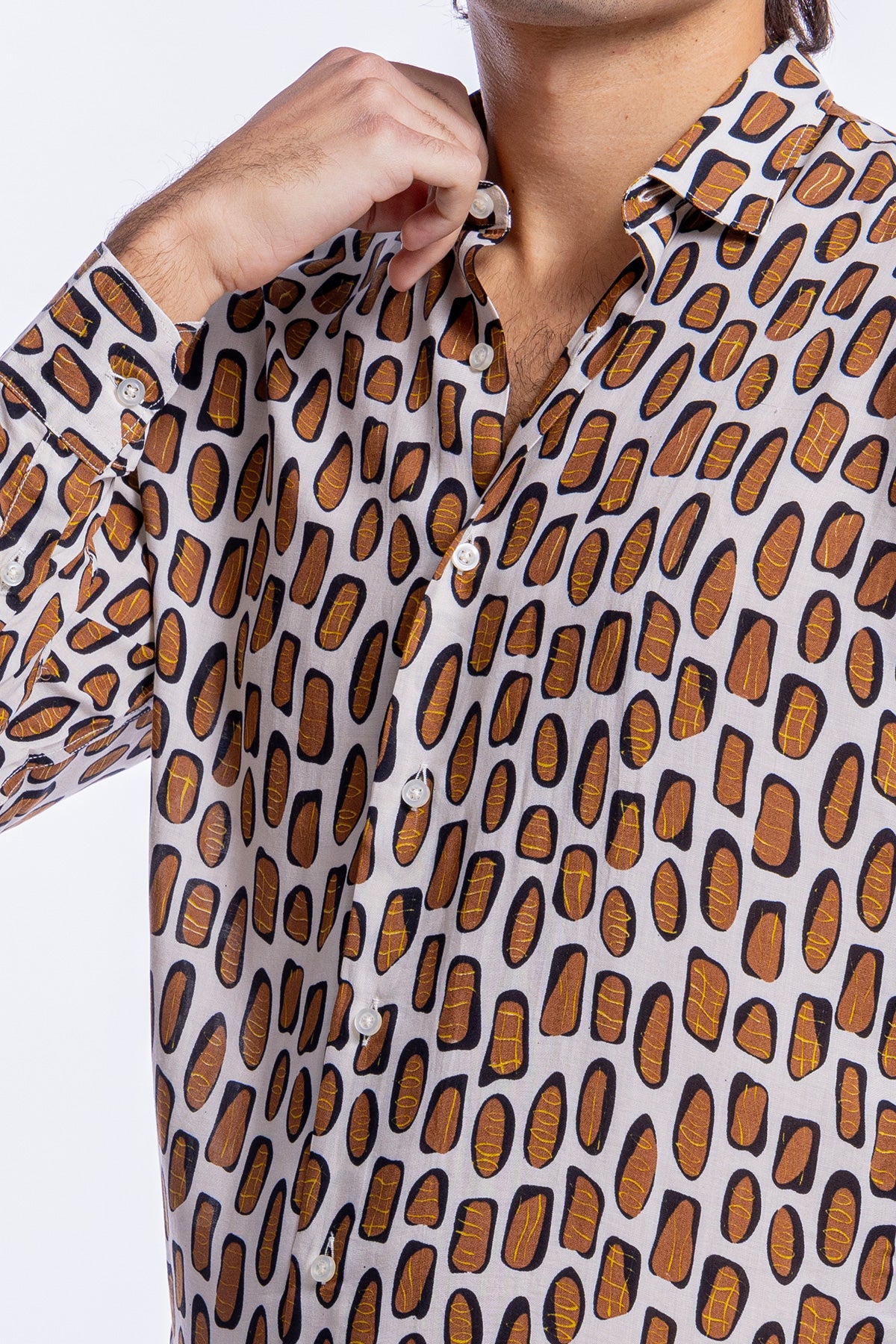 Camicia Uomo In Viscosa fantasia Macchie Marroni vestibilita comoda Collo Italiano