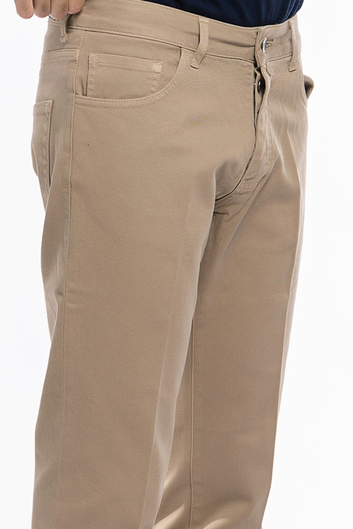 Jeans uomo beige tinta unita modello 5 tasche slim fit made in italy