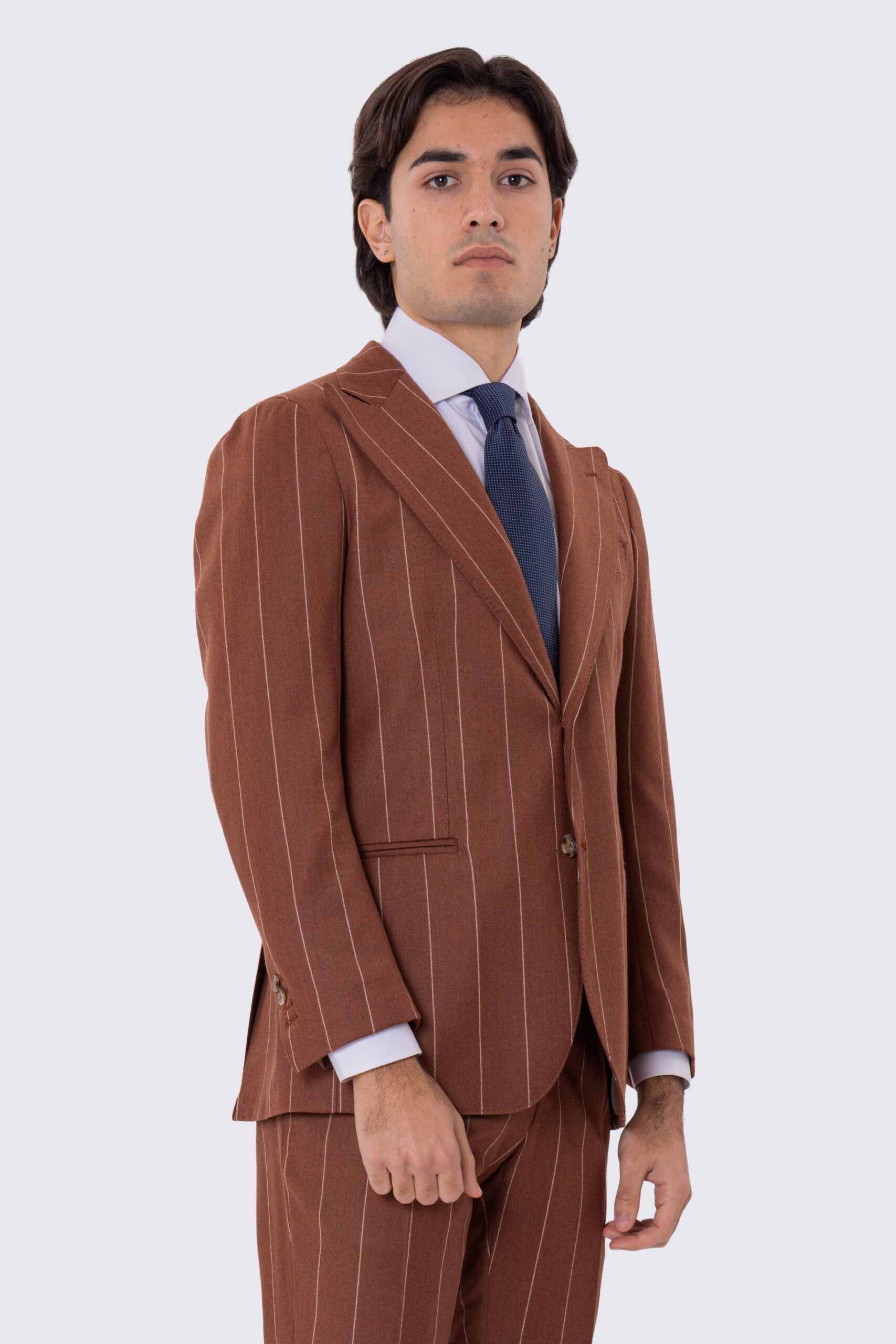 Abito uomo gessato semi intelato  sartoriale in pura lana e cashmere  slim fit