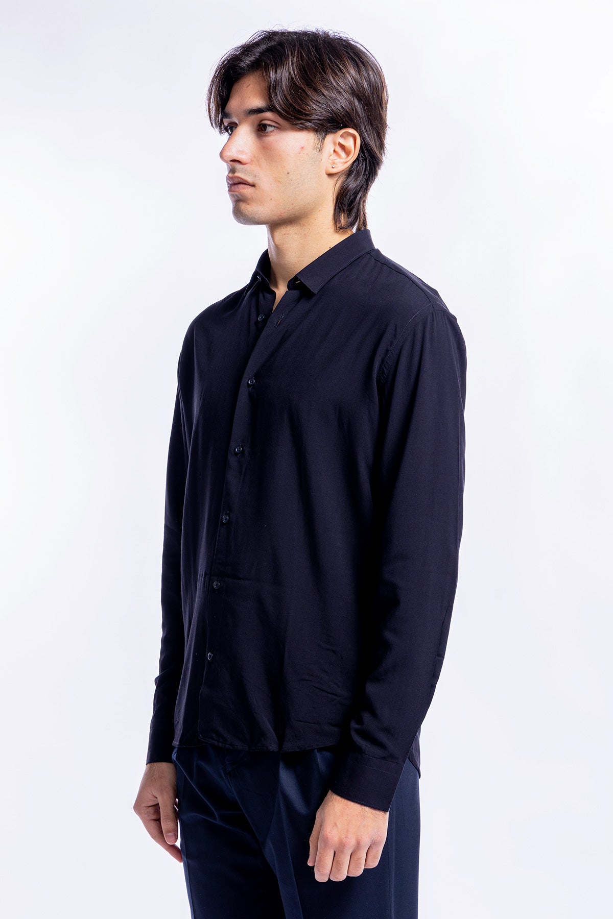 Camicia Uomo Casual In Viscosa effetto seta vestibilita comoda Collo Italiano Piccolo.