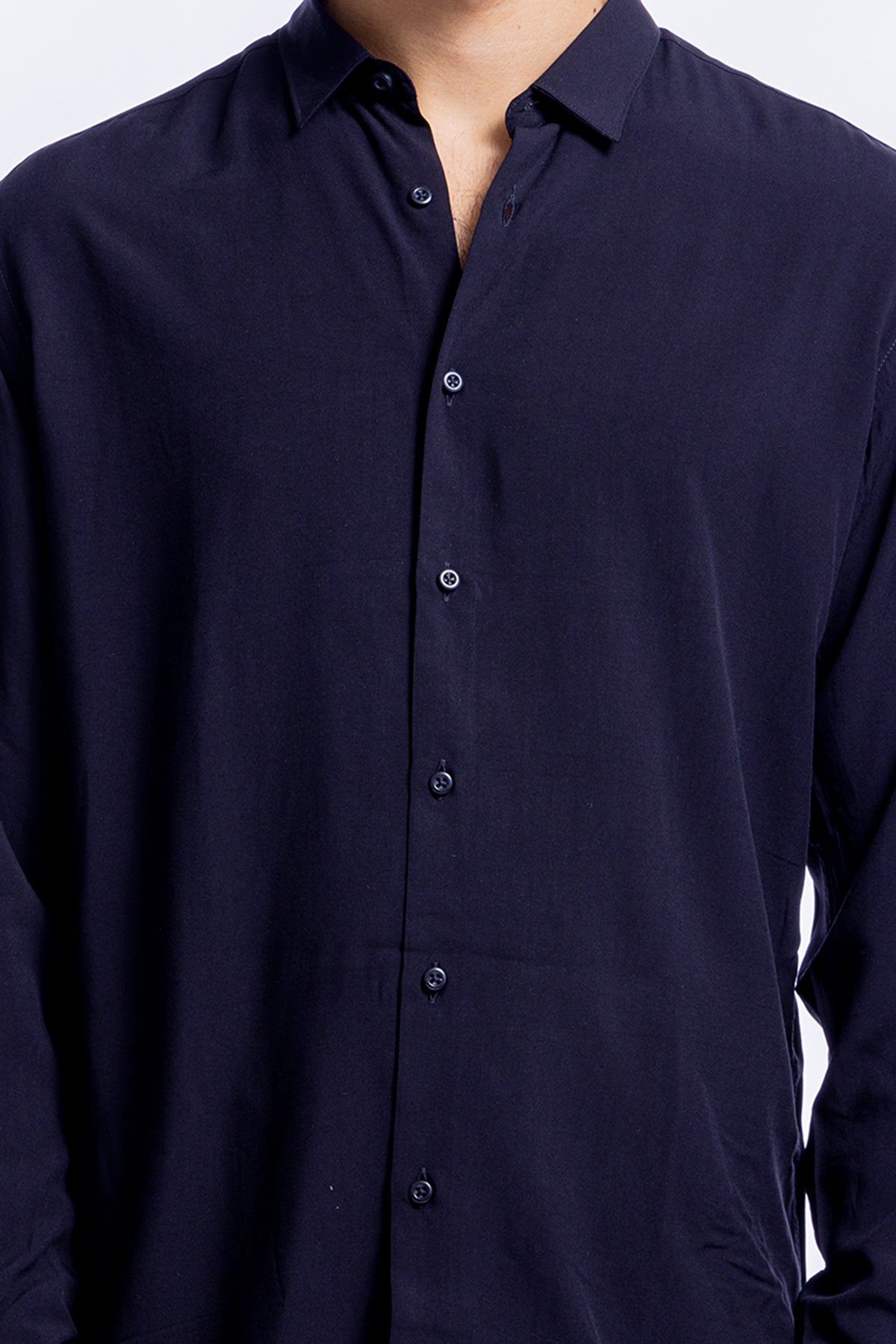 Camicia Uomo Casual In Viscosa effetto seta vestibilita comoda Collo Italiano Piccolo.