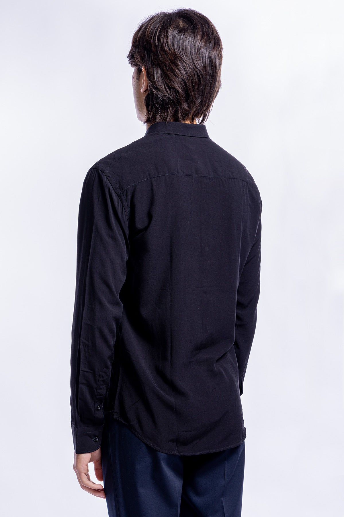 Camicia Uomo Casual In Viscosa effetto seta vestibilita comoda Collo Italiano Piccolo.