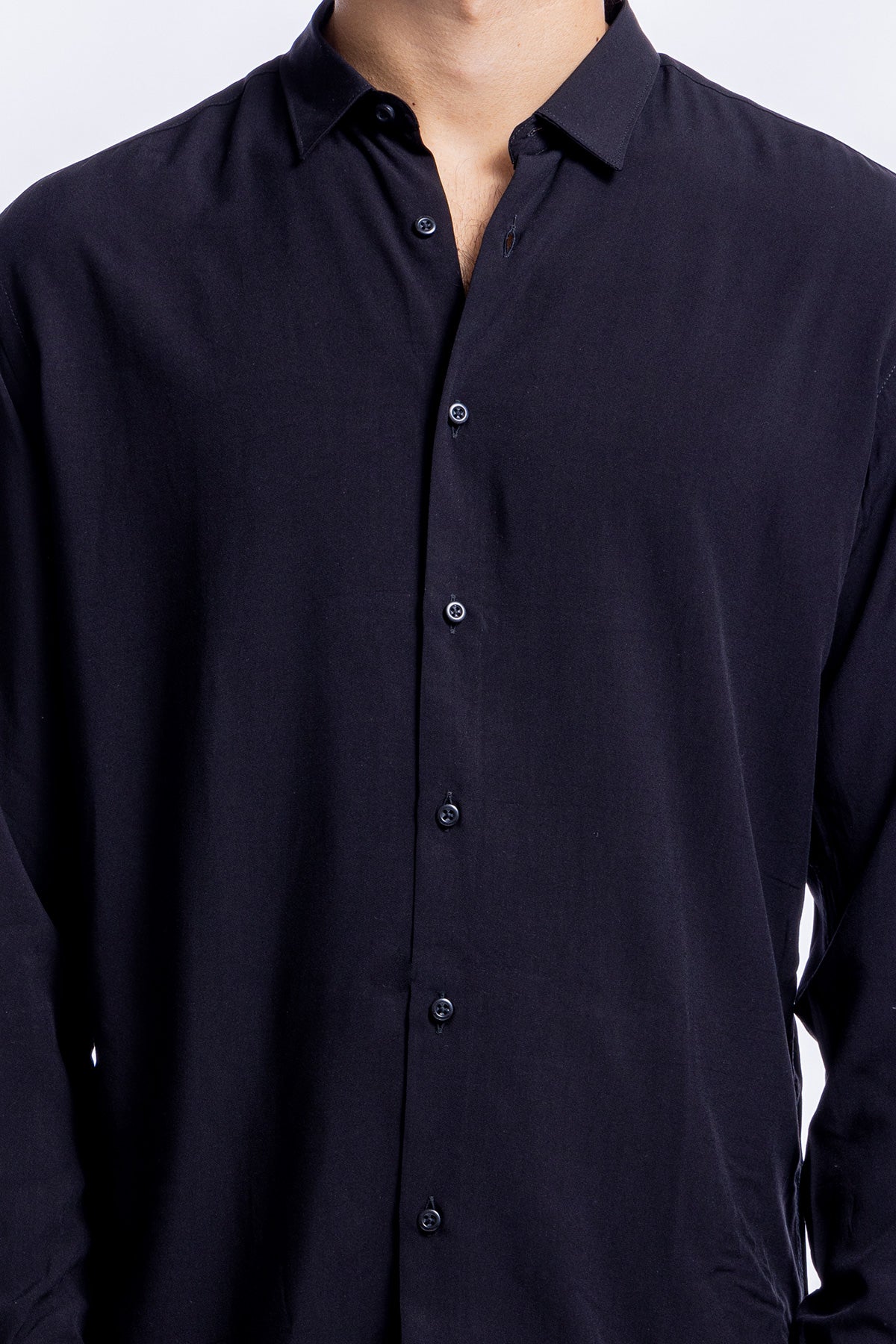 Camicia Uomo Casual In Viscosa effetto seta vestibilita comoda Collo Italiano Piccolo.