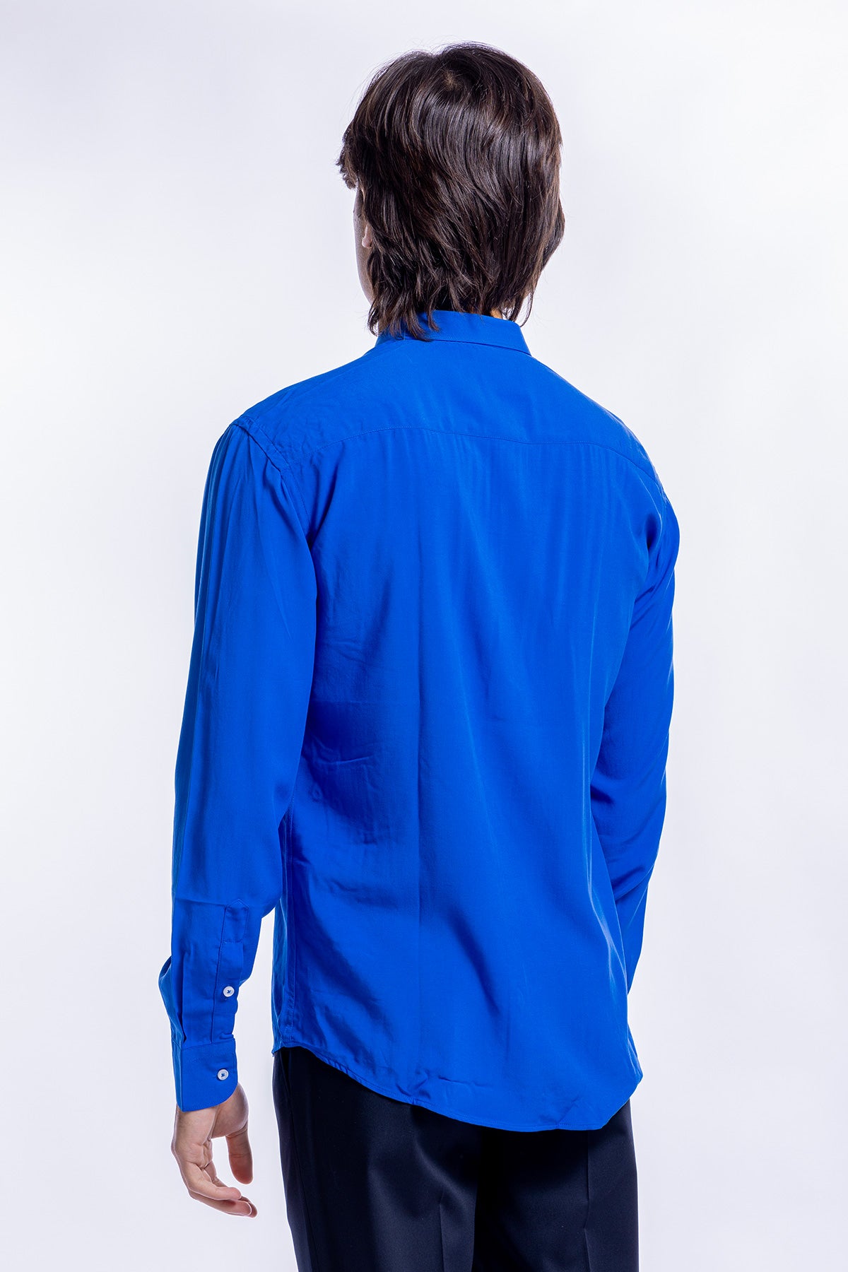 Camicia Uomo Casual In Viscosa effetto seta vestibilita comoda Collo Italiano Piccolo.