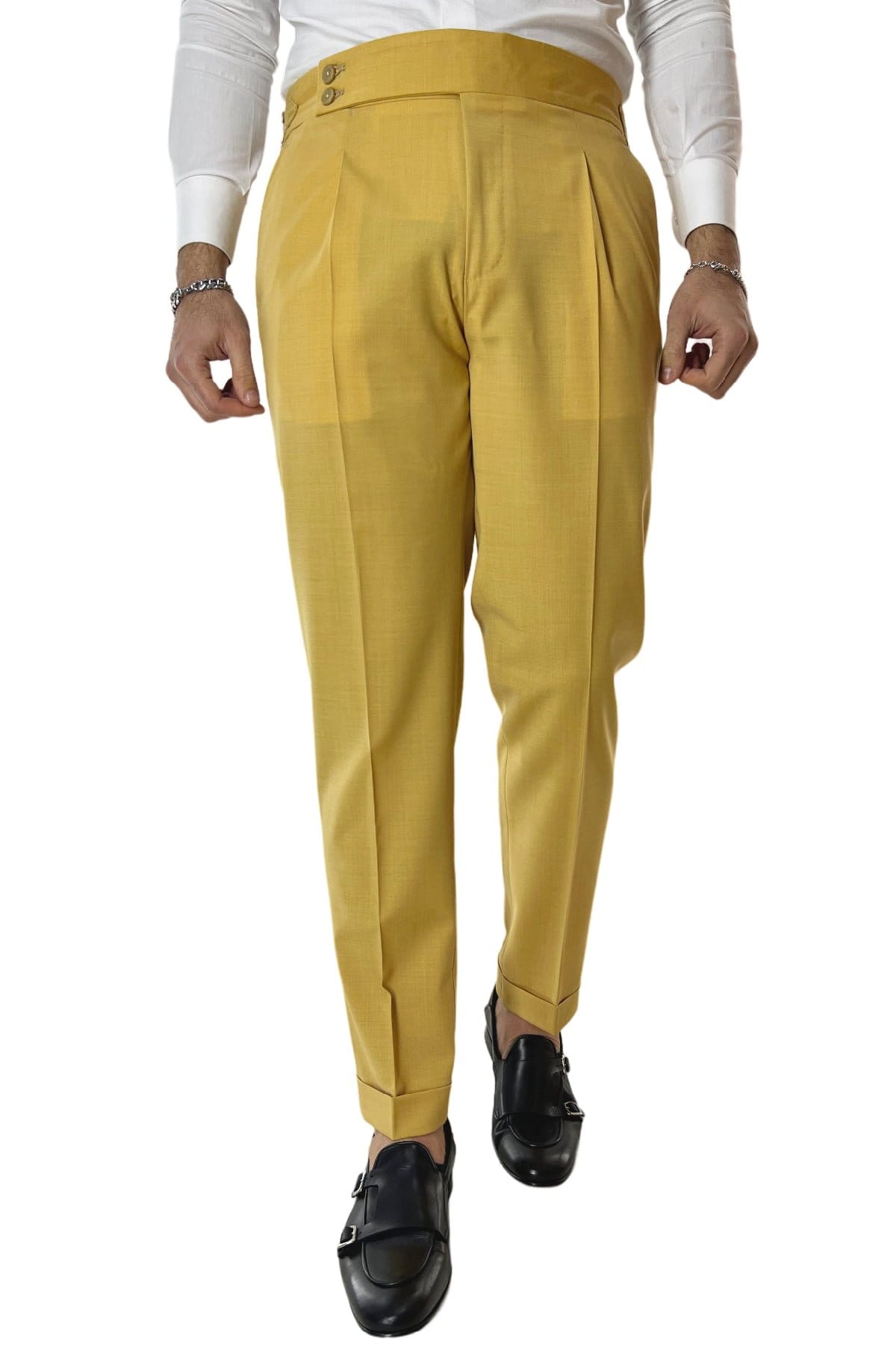 Pantalone uomo giallo in fresco lana tinta unita vita alta con pinces fibbie laterali e risvolto 4cm
