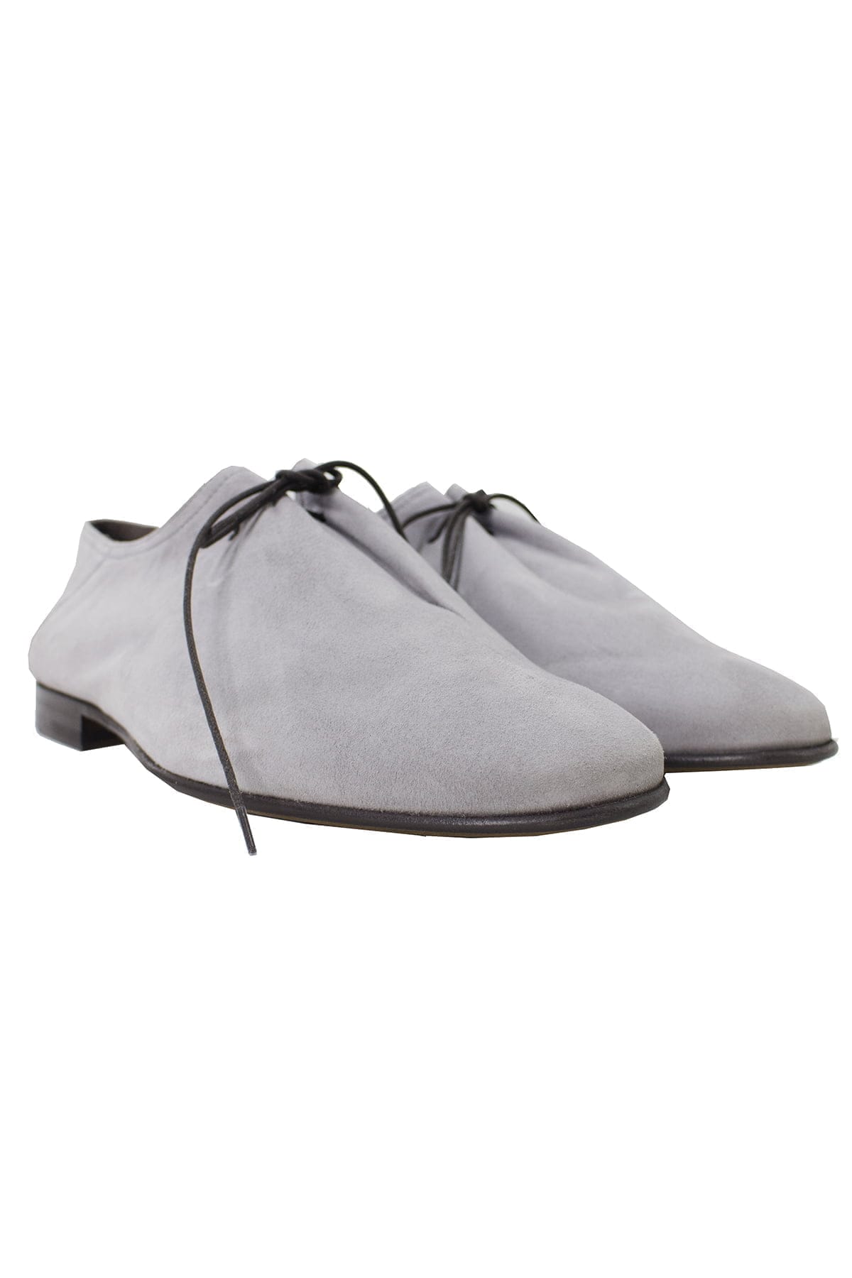 Scarpe basse da uomo grigie in camoscio con chiusura laccio e suola in cuoio made in italy