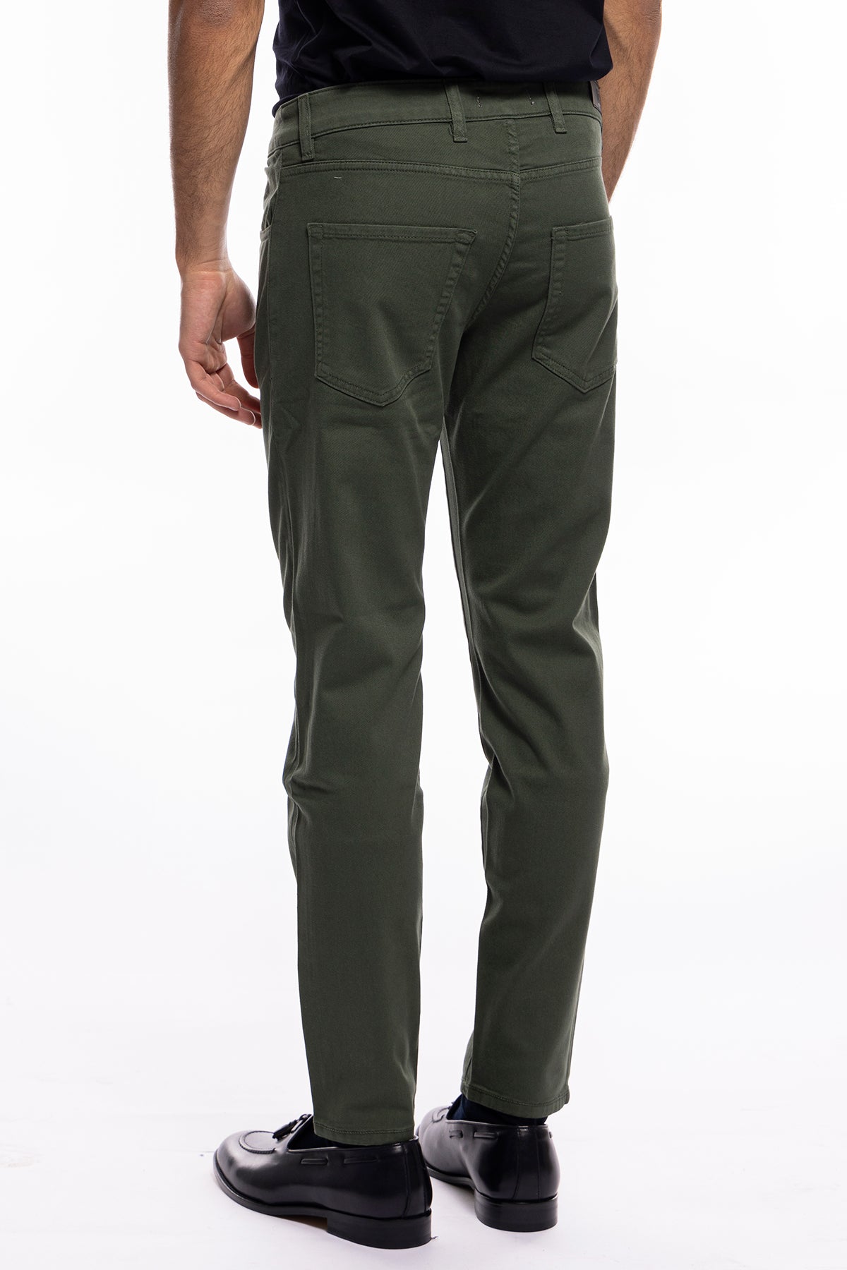 Jeans uomo verde militare tinta unita modello 5 tasche slim fit estivo made in italy