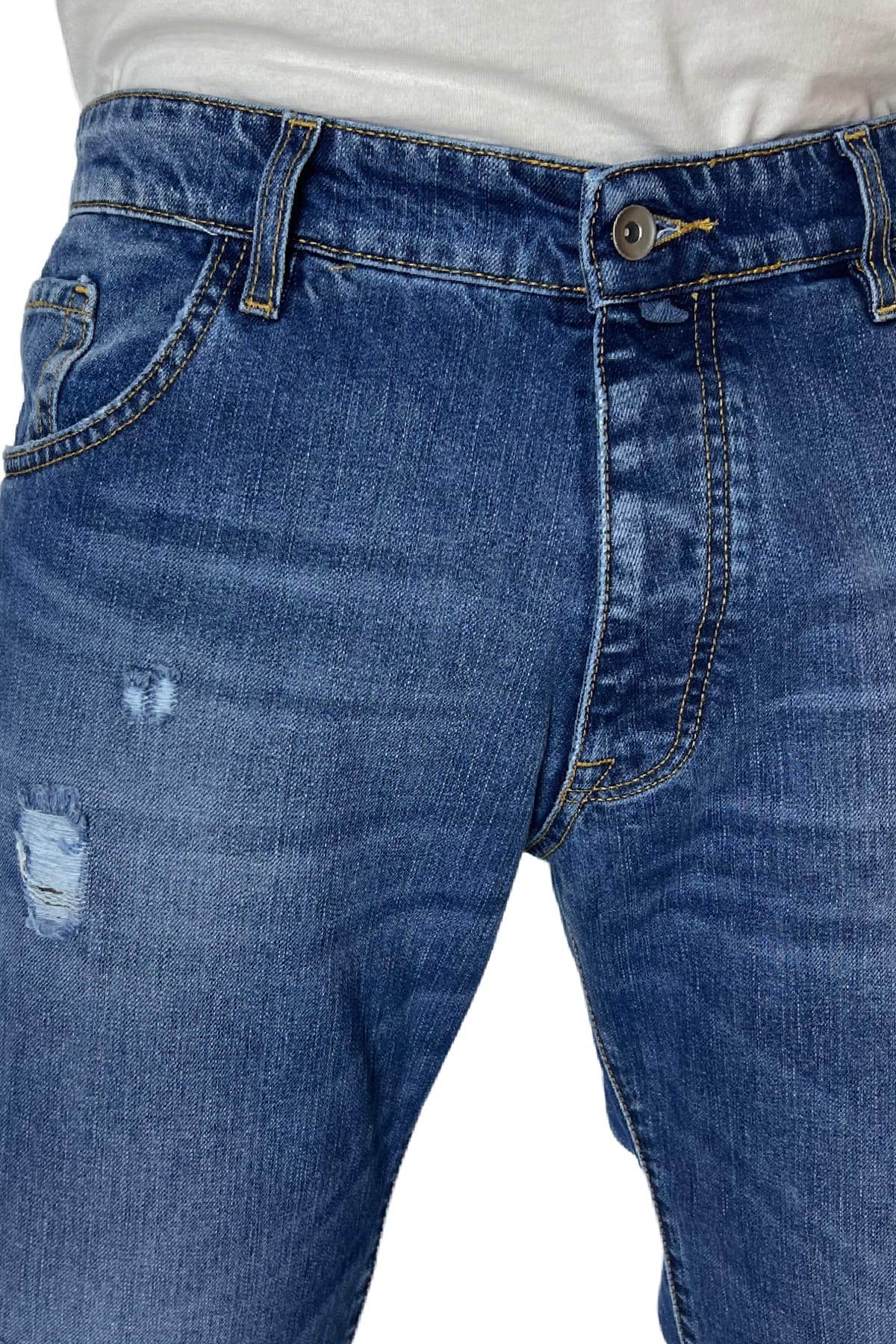 Jeans strappati da uomo con sfumature bianche regular fit
