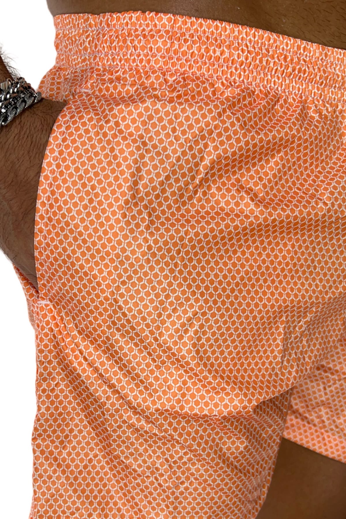 Costume da mare uomo arancio fantasia esagonale con tasche laterali a filo e laccio regolabile