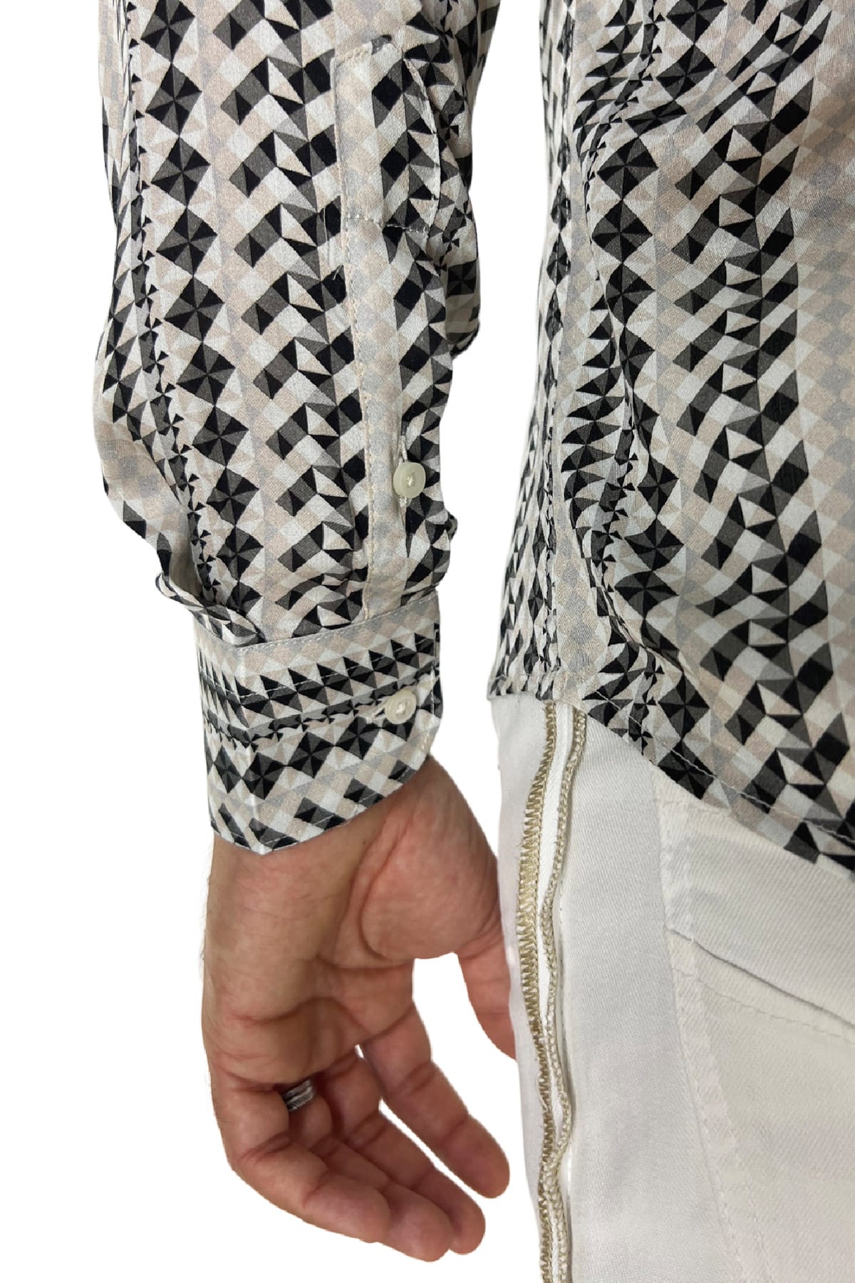 Camicia Uomo In Viscosa fantasia geometrica nera vestibilita comoda Collo Italiano