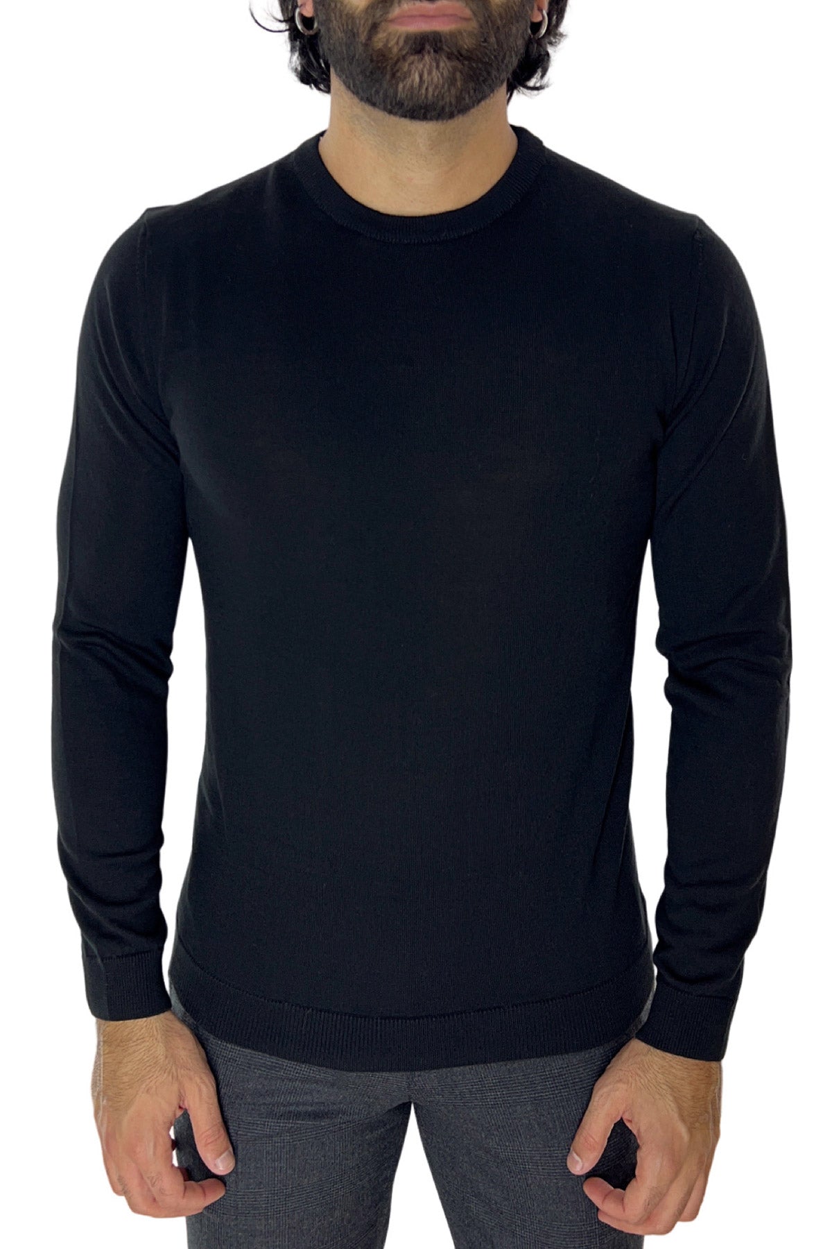 Maglioncino da uomo girocollo nero in lana merinos slim fit made in italy tinta unita