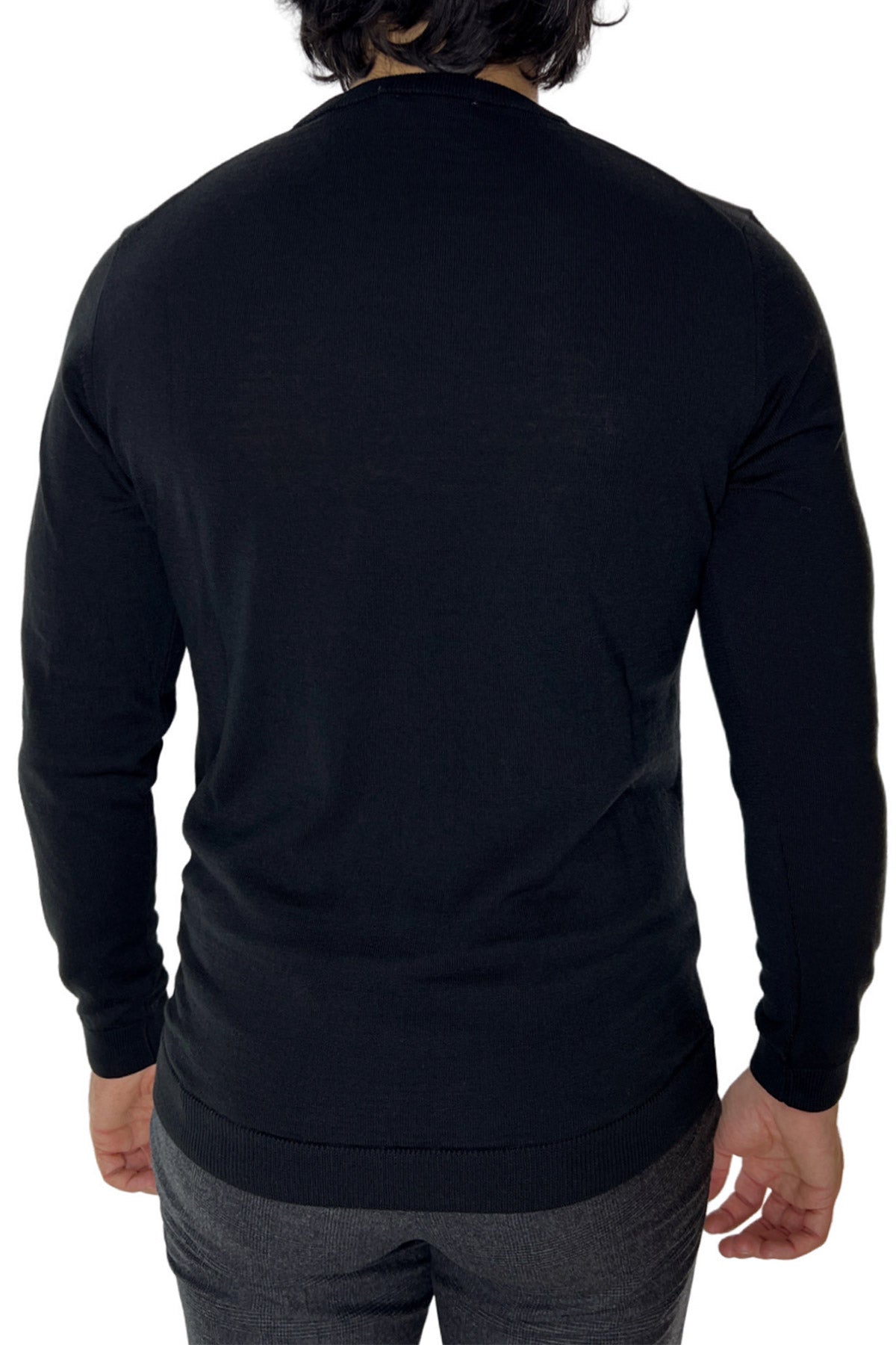 Maglioncino da uomo girocollo nero in lana merinos slim fit made in italy tinta unita
