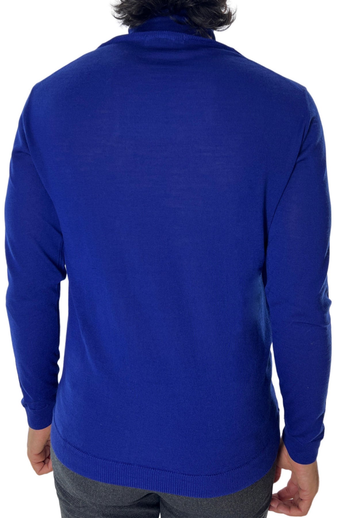 Maglione collo alto uomo royal blu in lana merinos slim fit made in italy tinta unita
