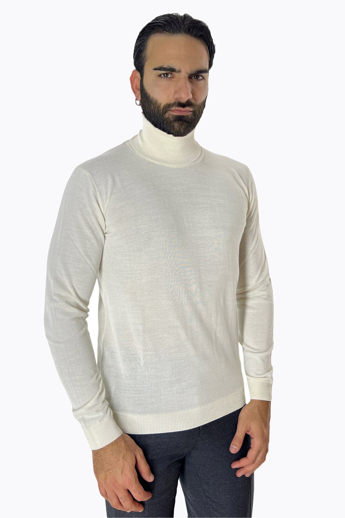 Maglione collo alto uomo panna in lana merinos slim fit made in italy tinta unita