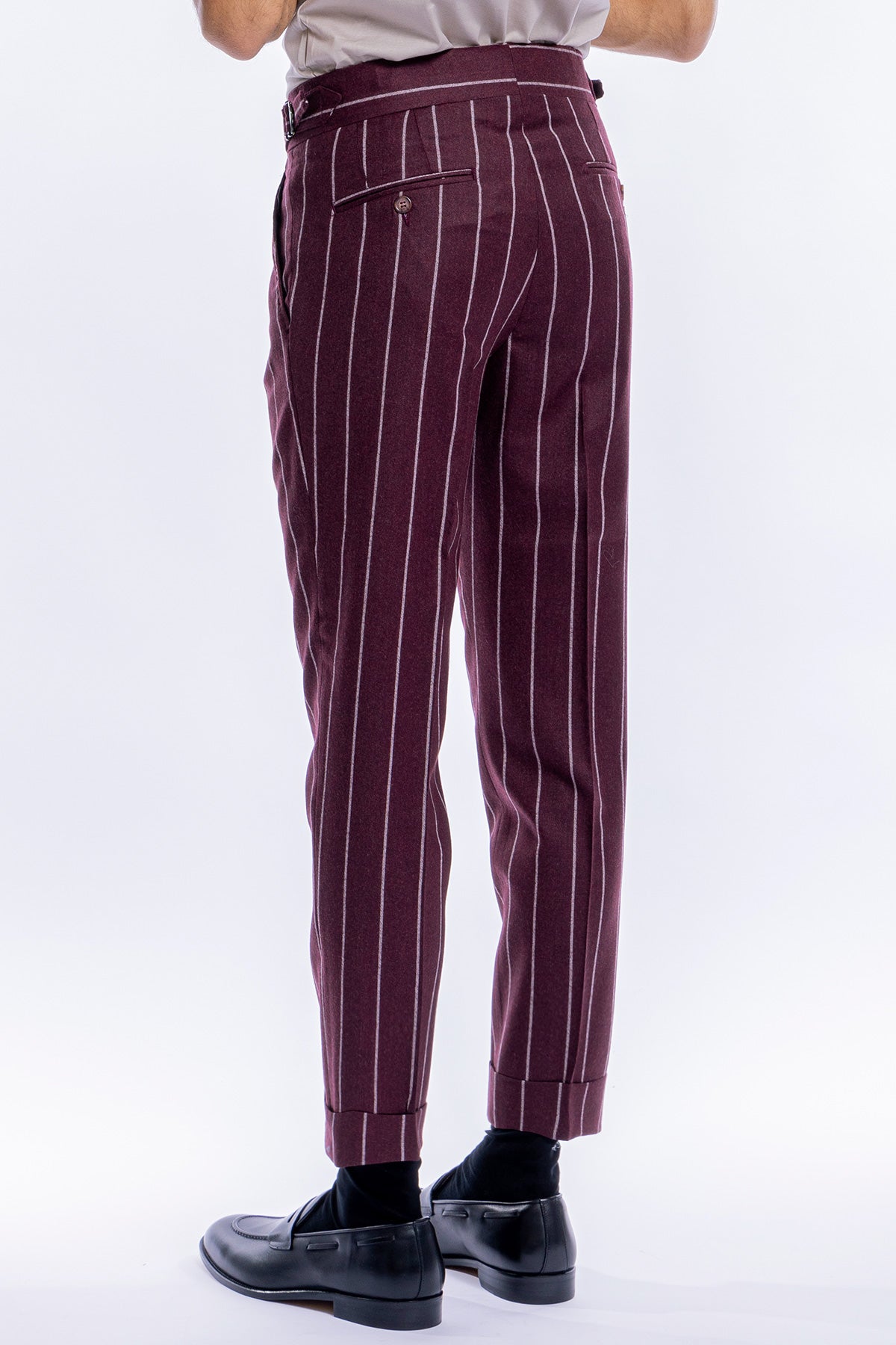 Pantalone uomo bordeaux fantasia gessata bianca vita alta tasca america in lana flanella con pinces e fibbie laterali