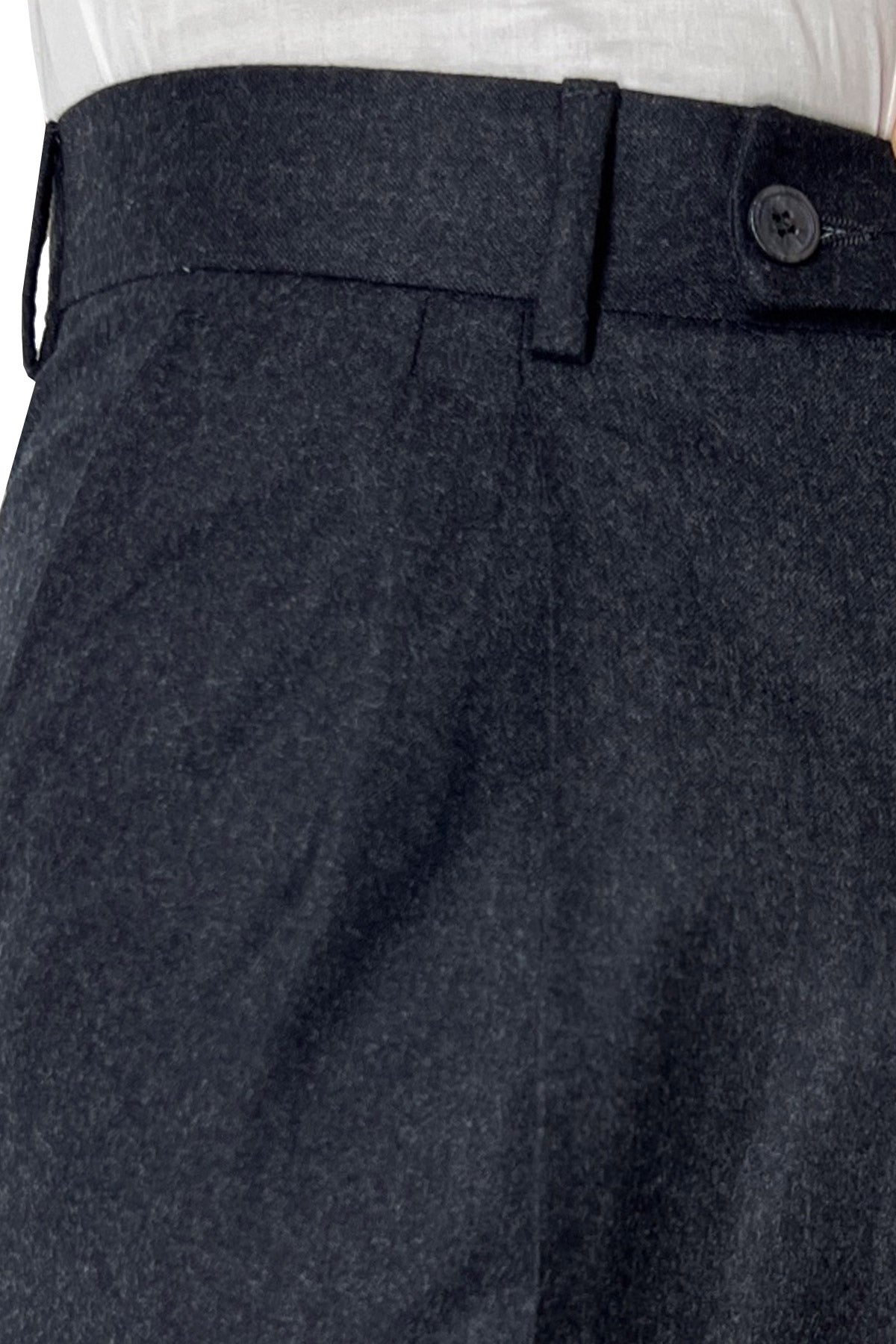 Pantalone uomo grigio scuro vita alta tasca america in lana flanella con doppia pinces Vitale Barberis Canonico