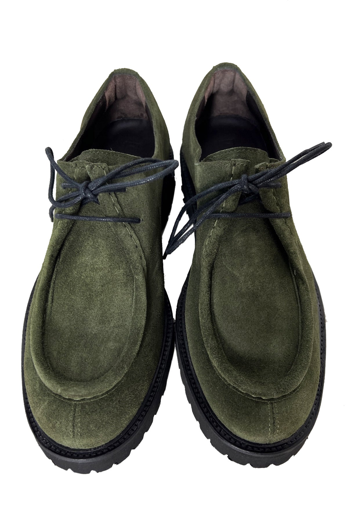 Scarpe stringate da uomo verde militare in camoscio con chiusura lacci e suola carrarmato made in italy