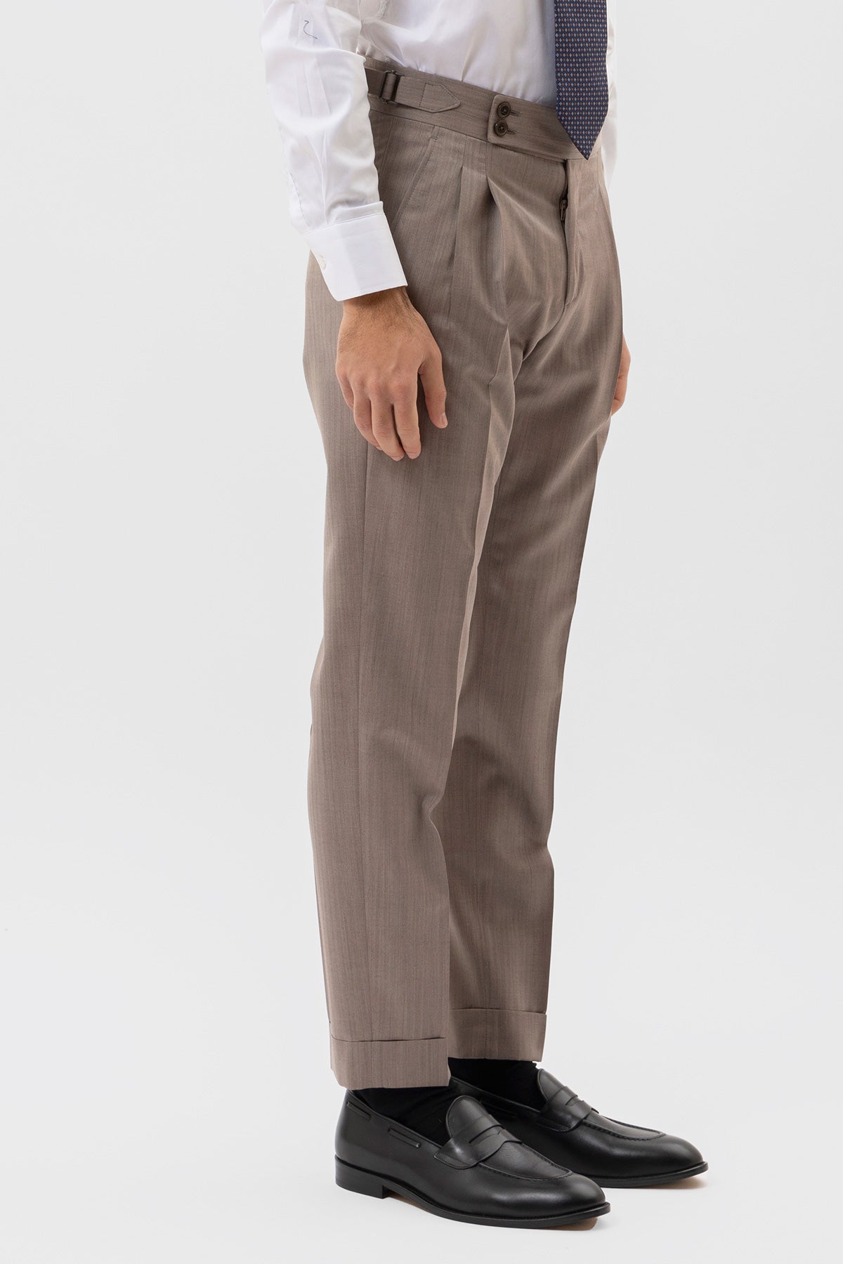 Pantalone uomo vita alta tortora fresco lana e seta solaro Holland & Sherry doppia pinces