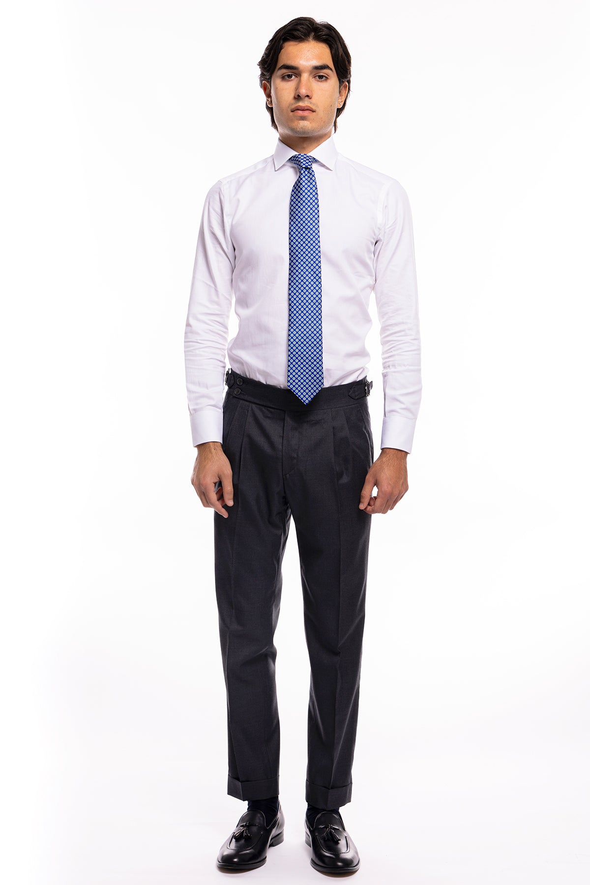 Abito uomo monopetto grigio scuro fresco lana super 140's Holland & Sherry Rever a lancia