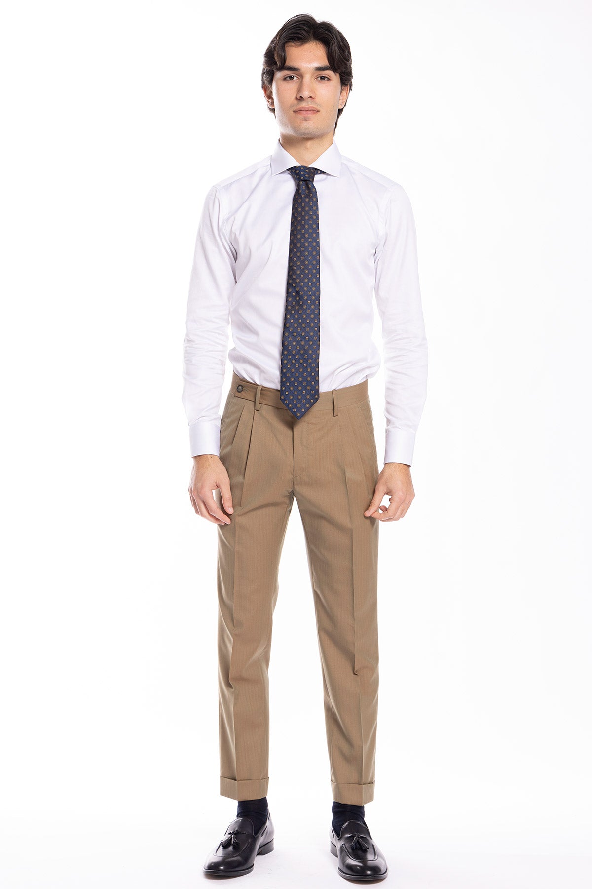 Pantalone uomo fango chiusura prolungata doppia pinces in fresco lana super 100's e seta Solaro Holland & Sherry