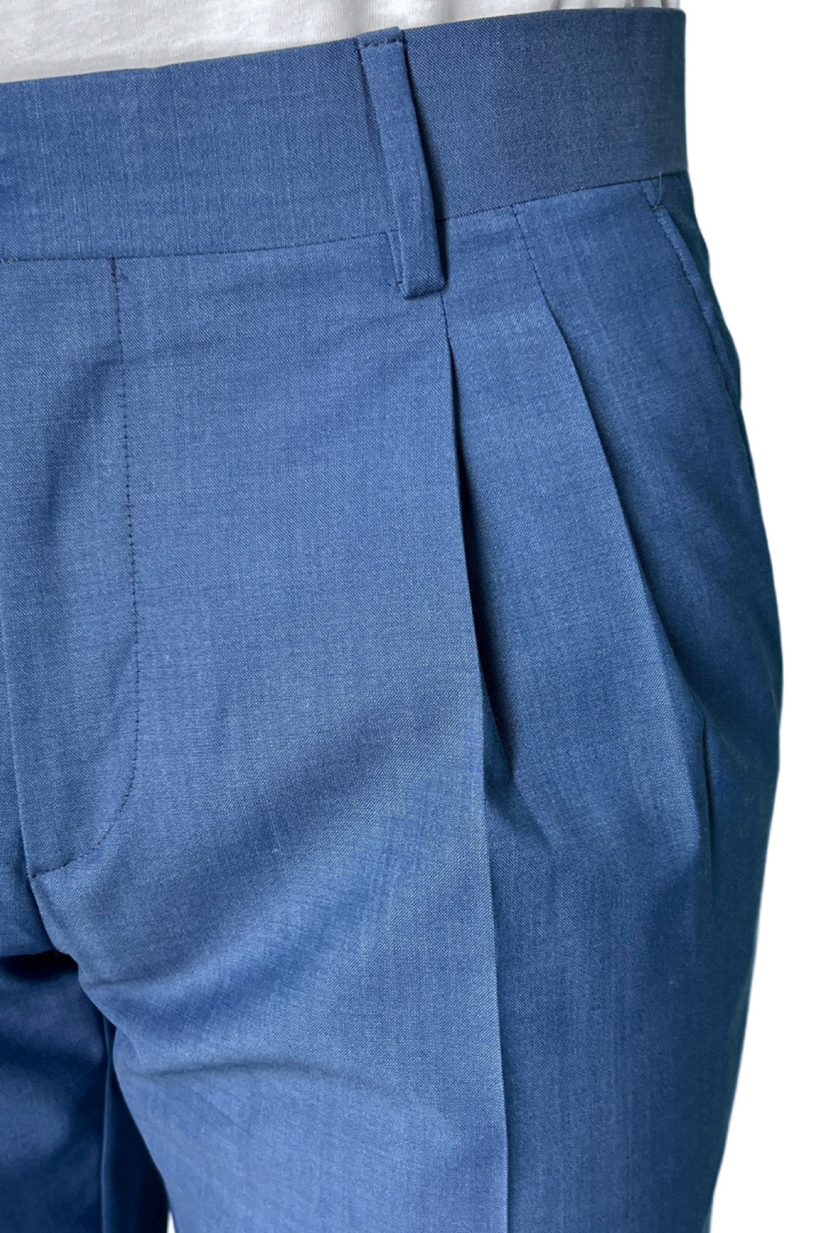 Pantalone uomo color denim chiusura prolungata doppia pinces in fresco lana misto