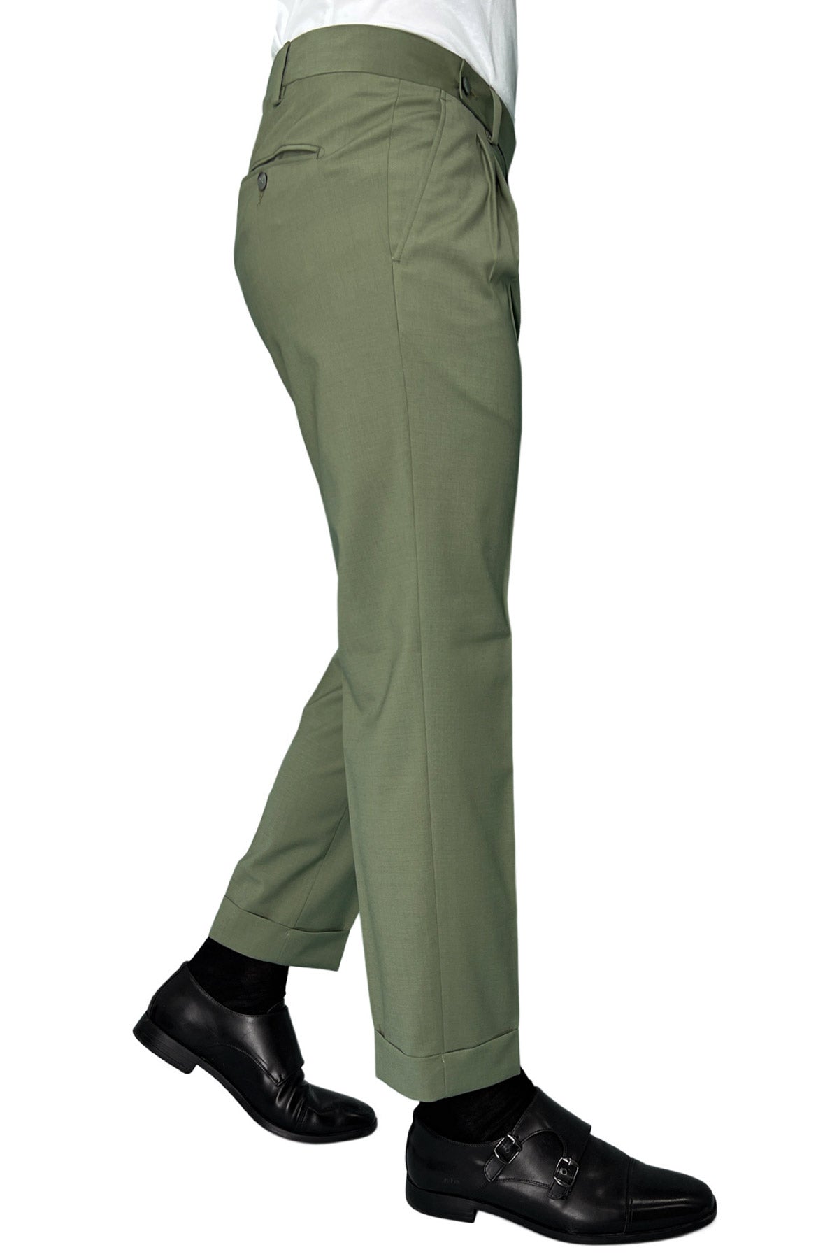 Pantalone uomo verde salvia chiusura prolungata doppia pinces in fresco lana misto