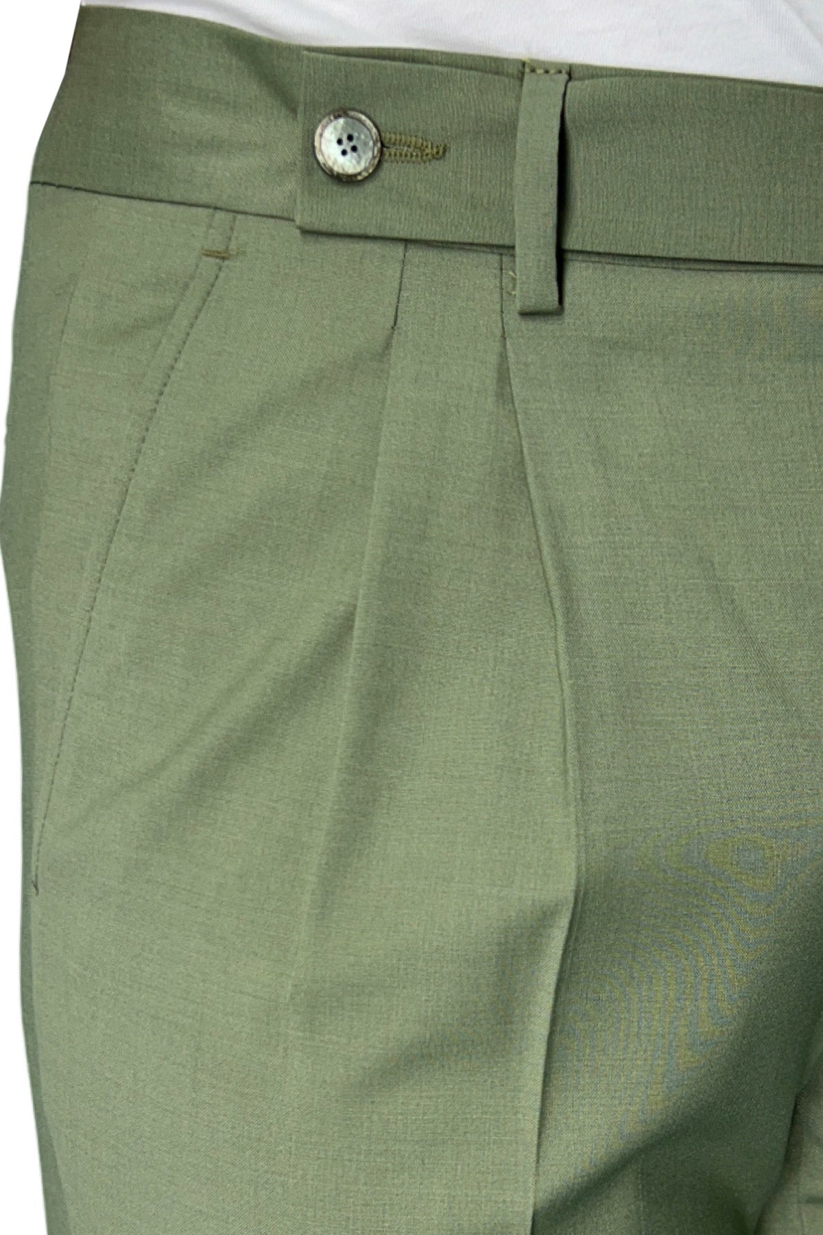 Pantalone uomo verde salvia chiusura prolungata doppia pinces in fresco lana misto