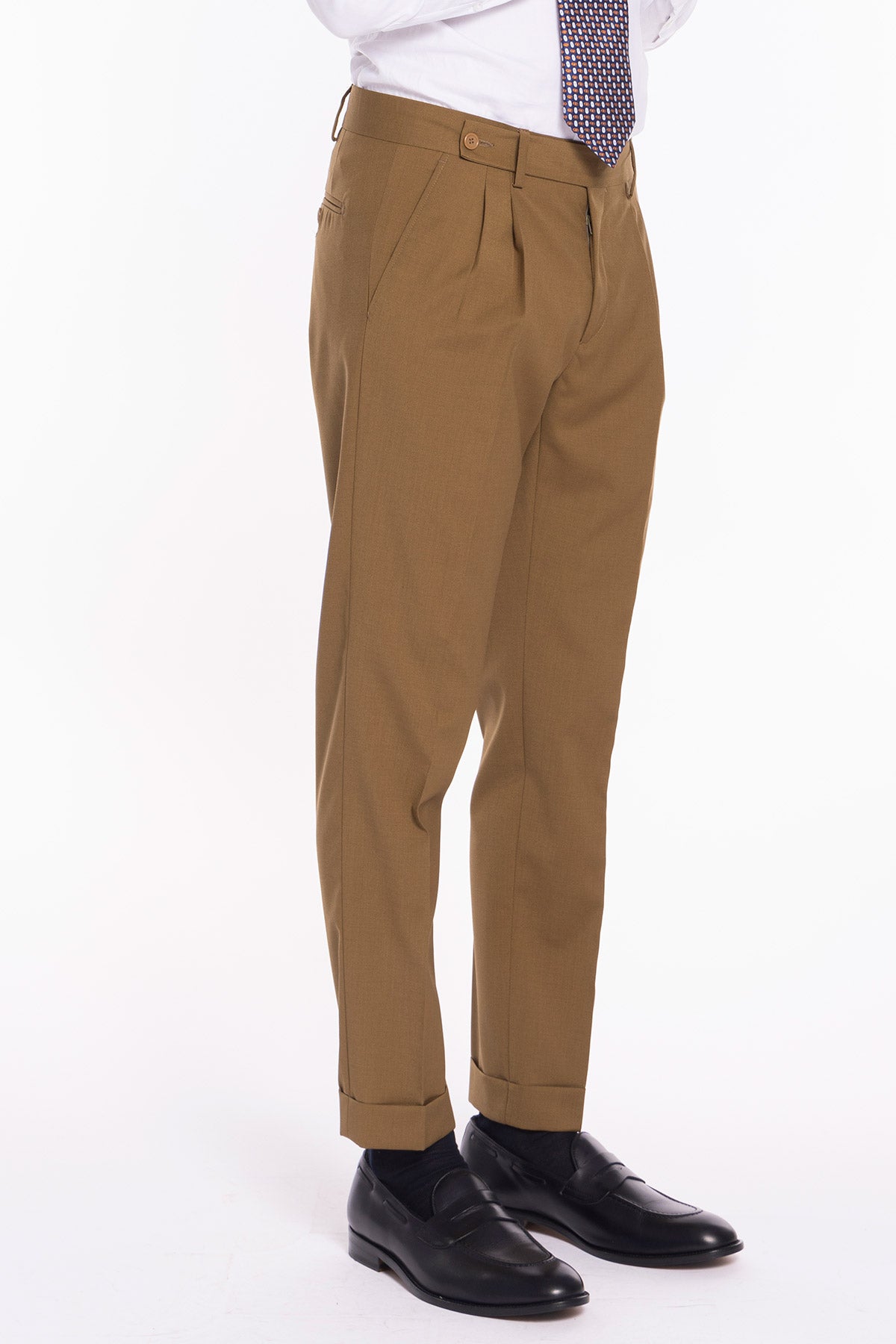Pantalone uomo cammello chiusura prolungata doppia pinces in fresco lana misto
