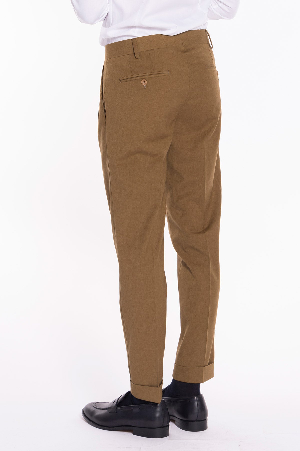 Pantalone uomo cammello chiusura prolungata doppia pinces in fresco lana misto