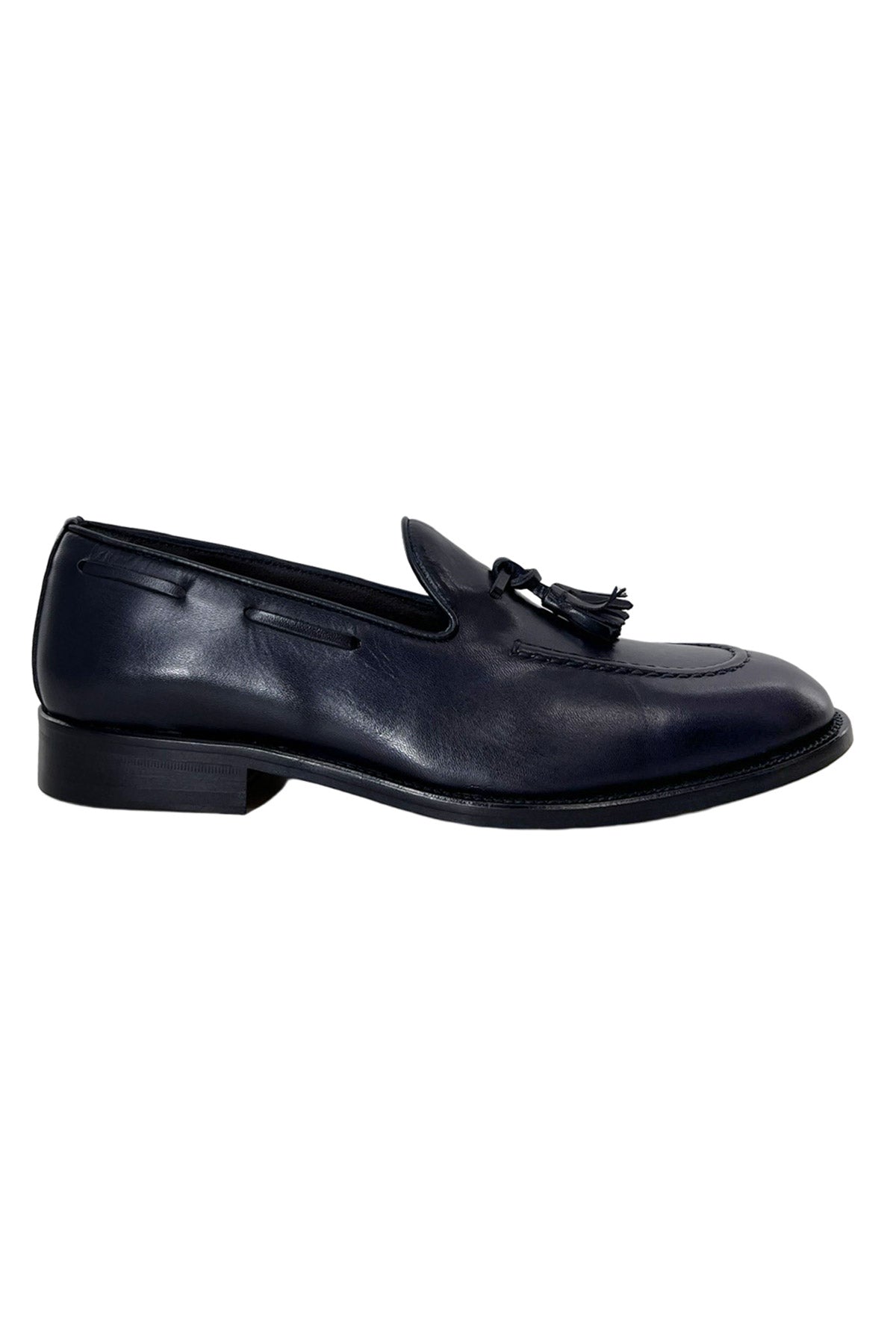 Mocassini uomo blu in vera pelle con nappine e suola in cuoio made in italy
