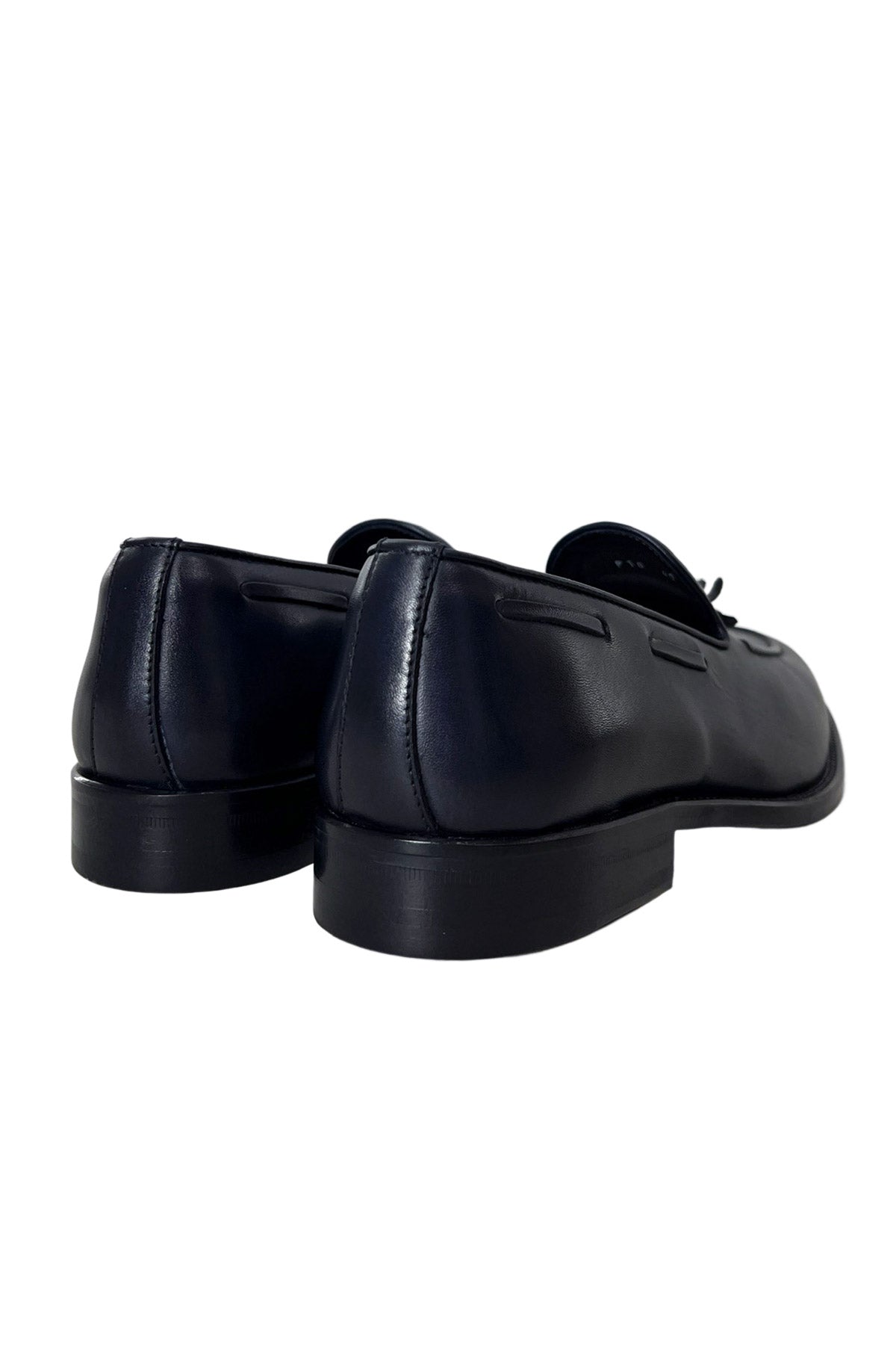 Mocassini uomo blu in vera pelle con nappine e suola in cuoio made in italy